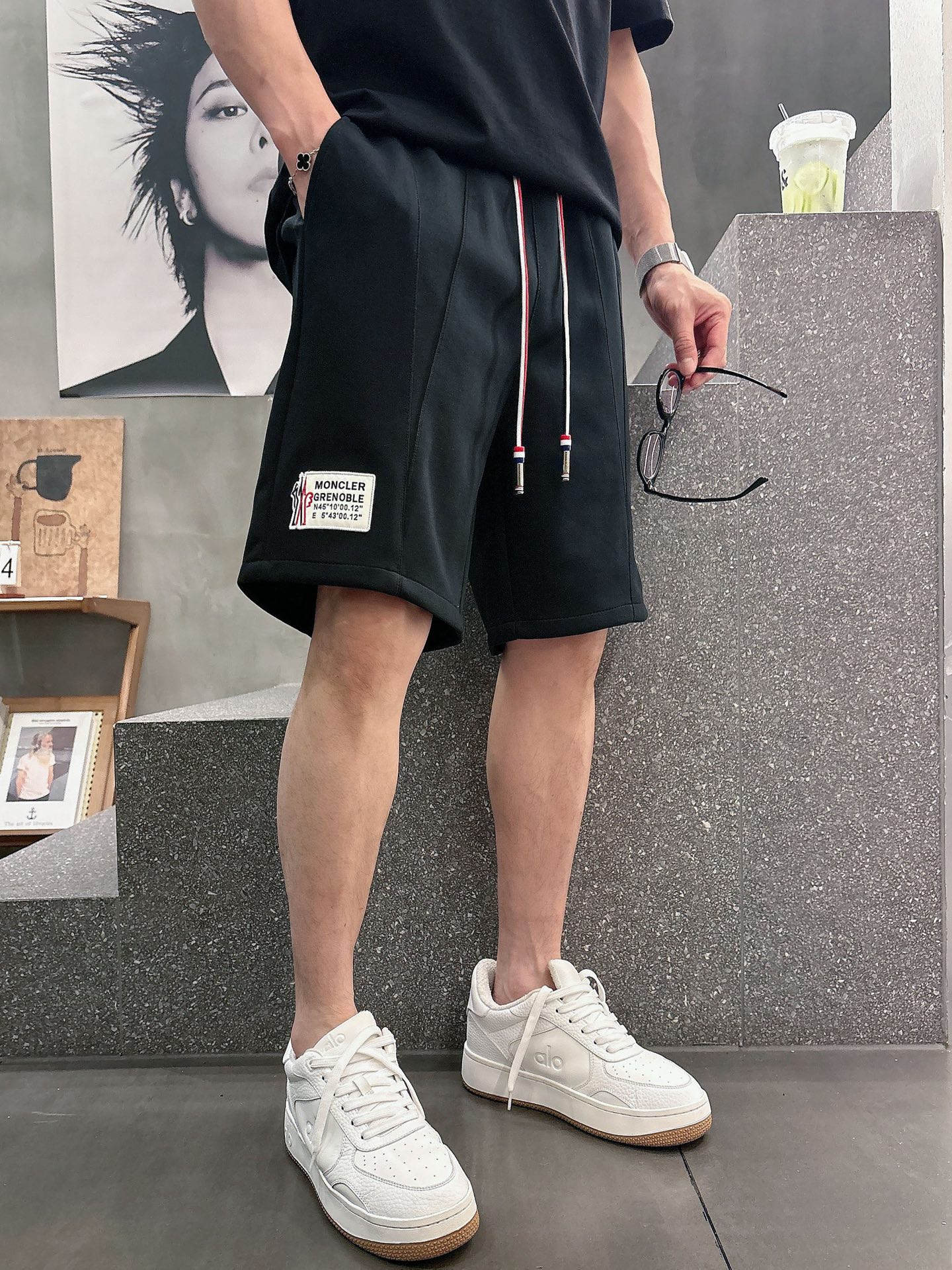 蒙口   三标齐全    2026夏季新款男士休闲短裤，高级定制面料透气面料 透气弹力舒适度极高，细节无