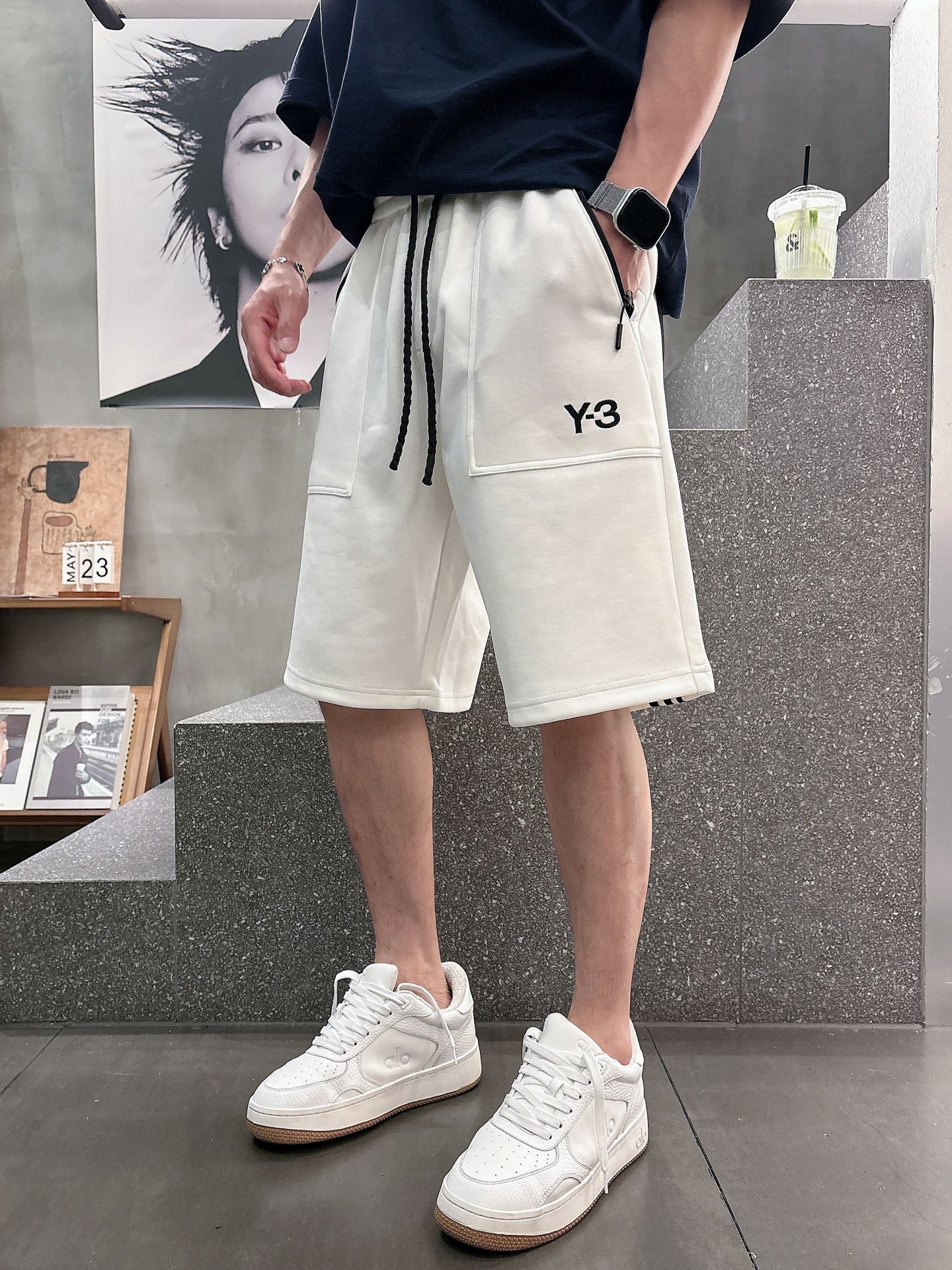 Y3  三标齐全    2026夏季新款男士休闲短裤，高级定制面料透气面料 透气弹力舒适度极高，细节无可