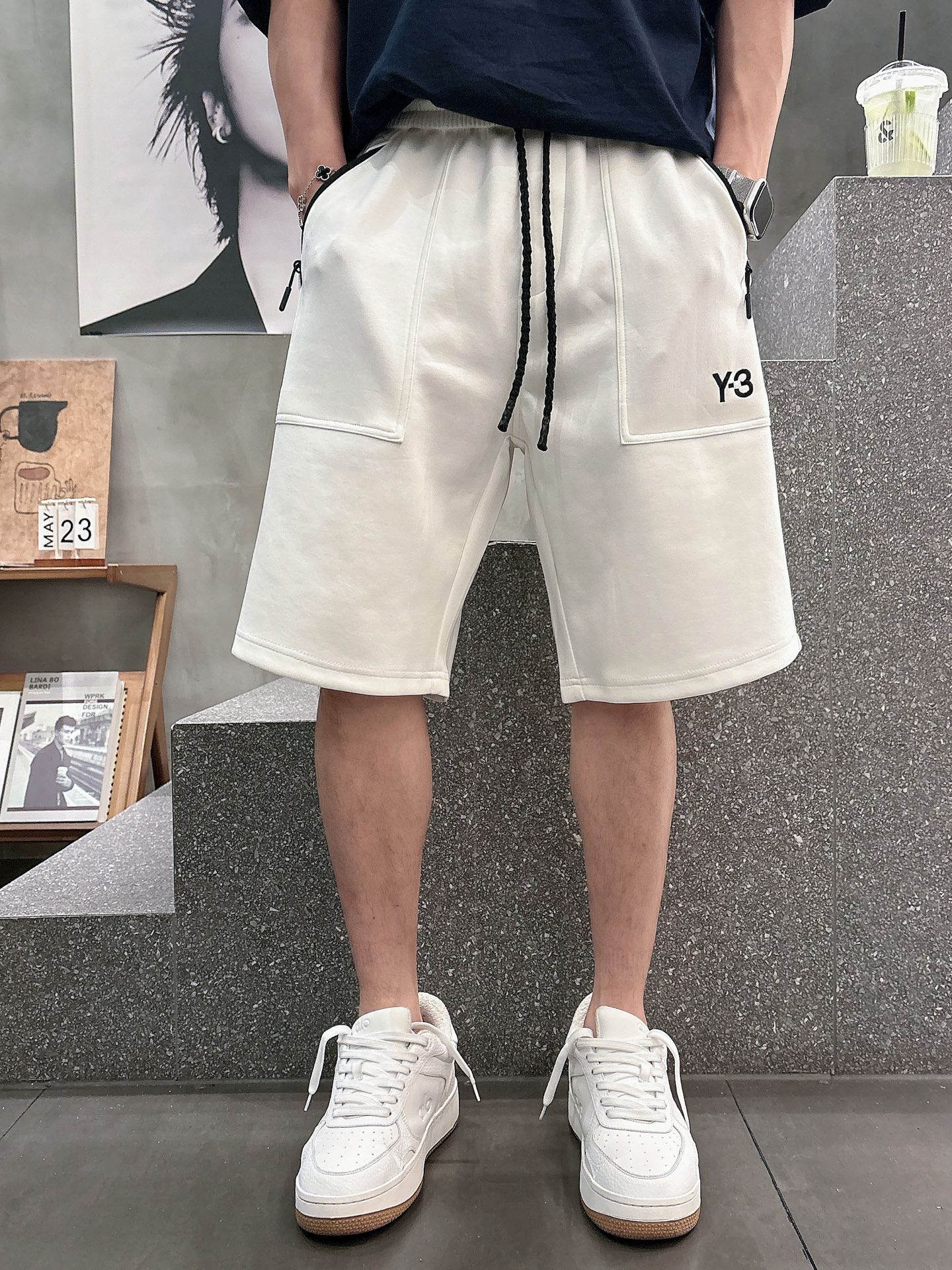 Y3  三标齐全    2026夏季新款男士休闲短裤，高级定制面料透气面料 透气弹力舒适度极高，细节无可