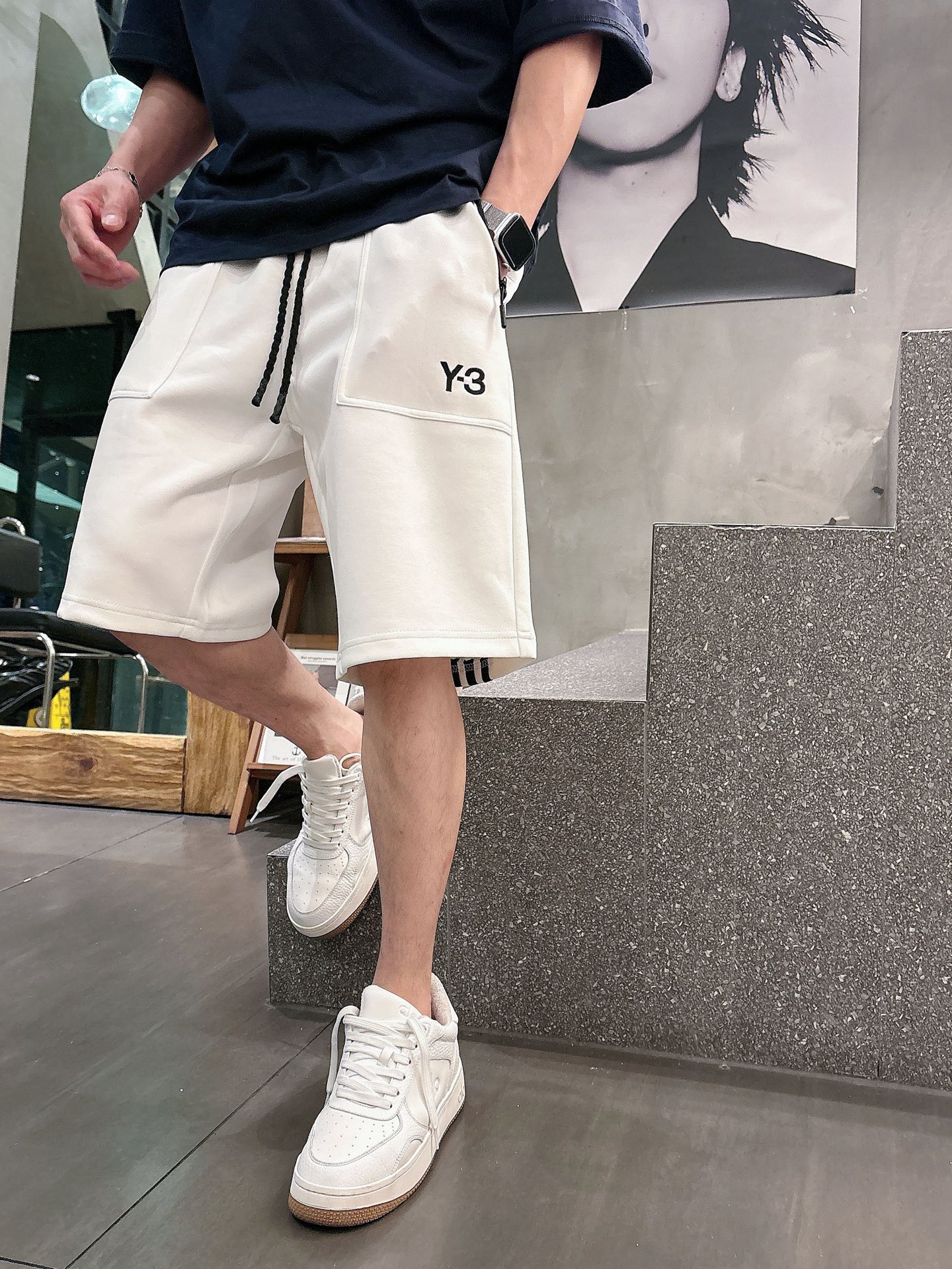 Y3  三标齐全    2026夏季新款男士休闲短裤，高级定制面料透气面料 透气弹力舒适度极高，细节无可