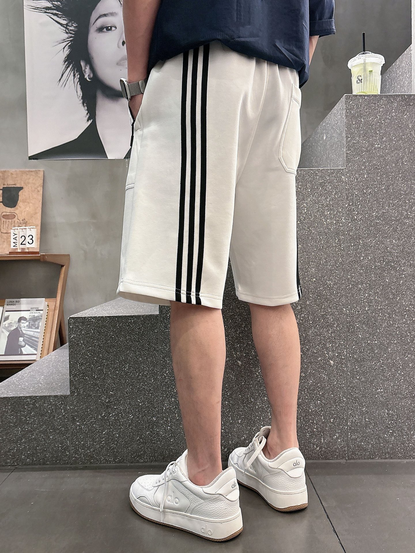 Y3  三标齐全    2026夏季新款男士休闲短裤，高级定制面料透气面料 透气弹力舒适度极高，细节无可