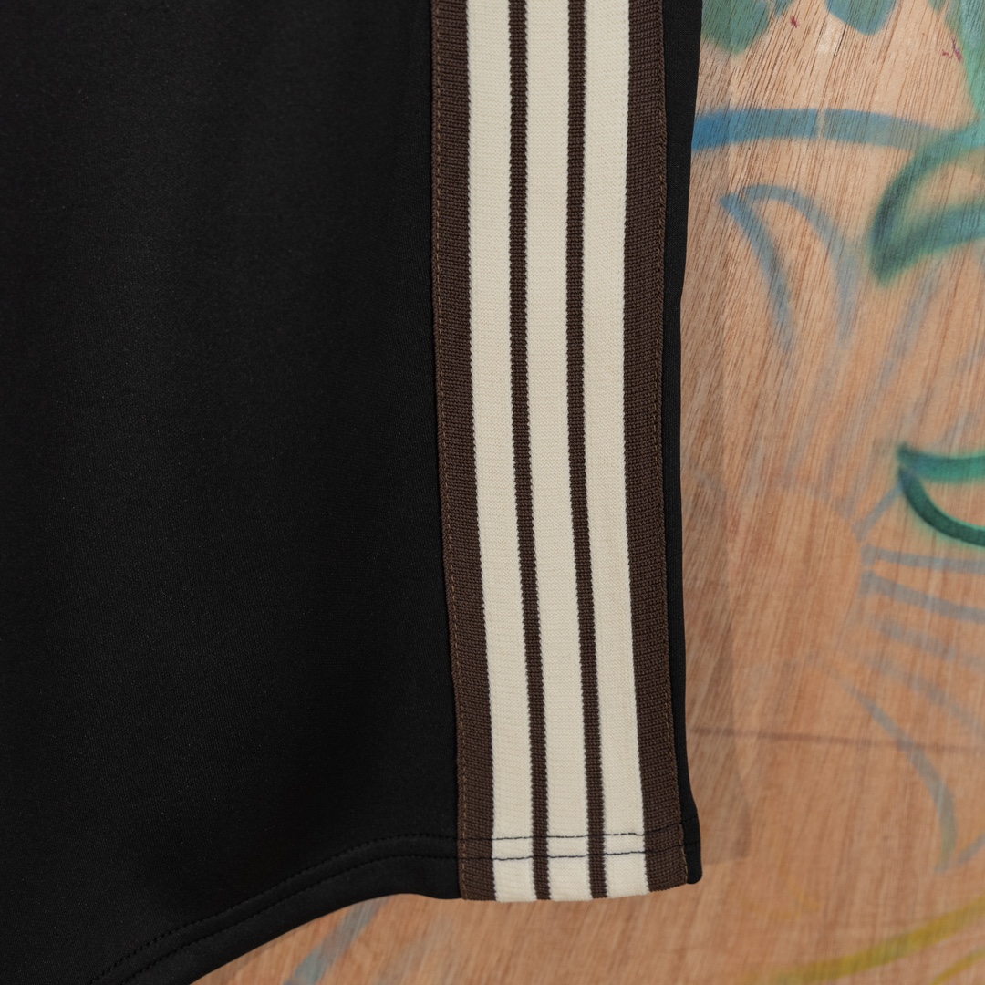 Top Version Celine/Cyleen 24SS Side-Banded Logo Shorts in Black, 320g HBs Fabric, Sizes S-XL - 图片 7