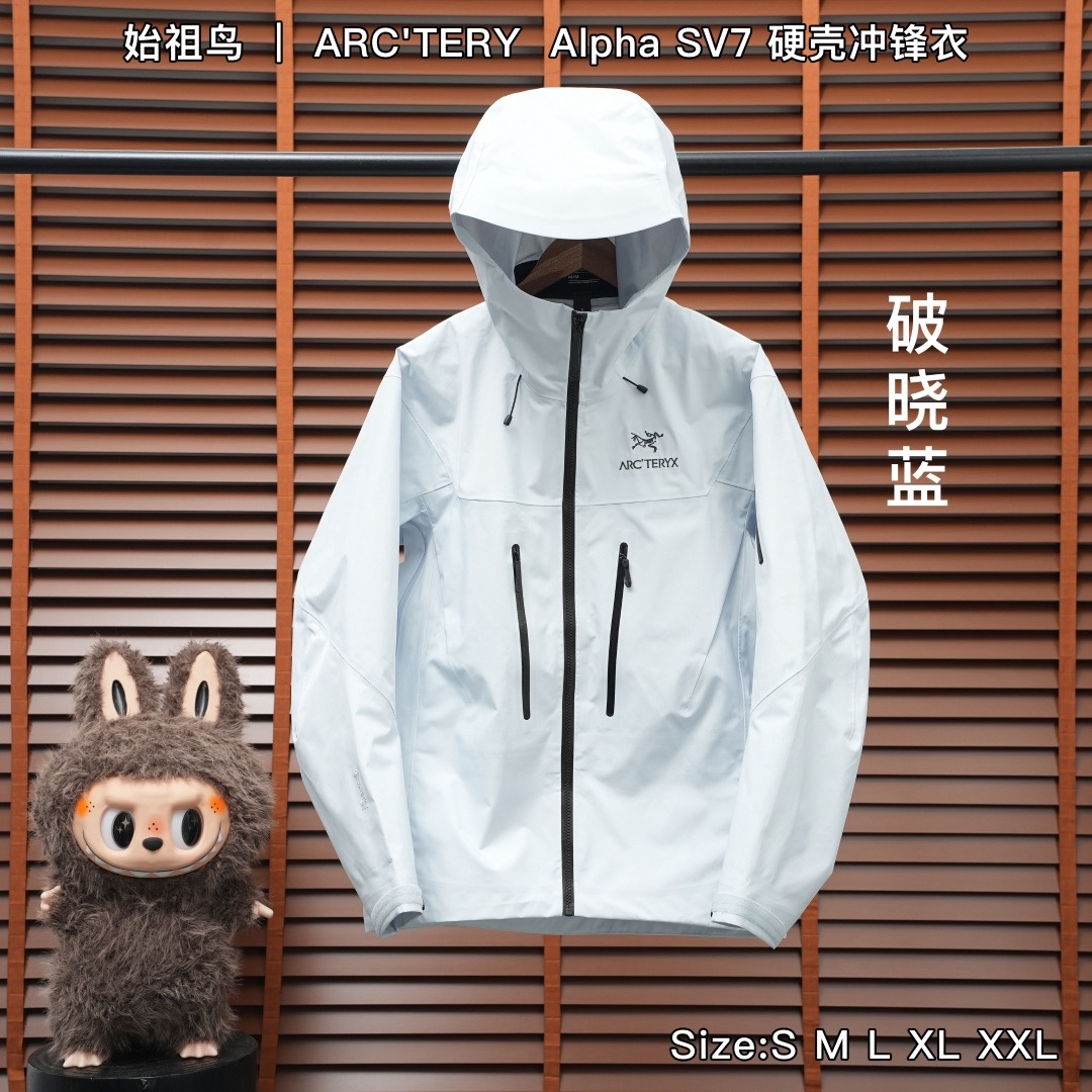 合集图 SV7 始祖鸟 ｜ ARC'TERY  Alpha SV7  硬壳冲锋衣 𝐒𝐢𝐳𝐞：𝐒 𝐌 𝐋 𝐗𝐋 𝐗𝐗𝐋 产
