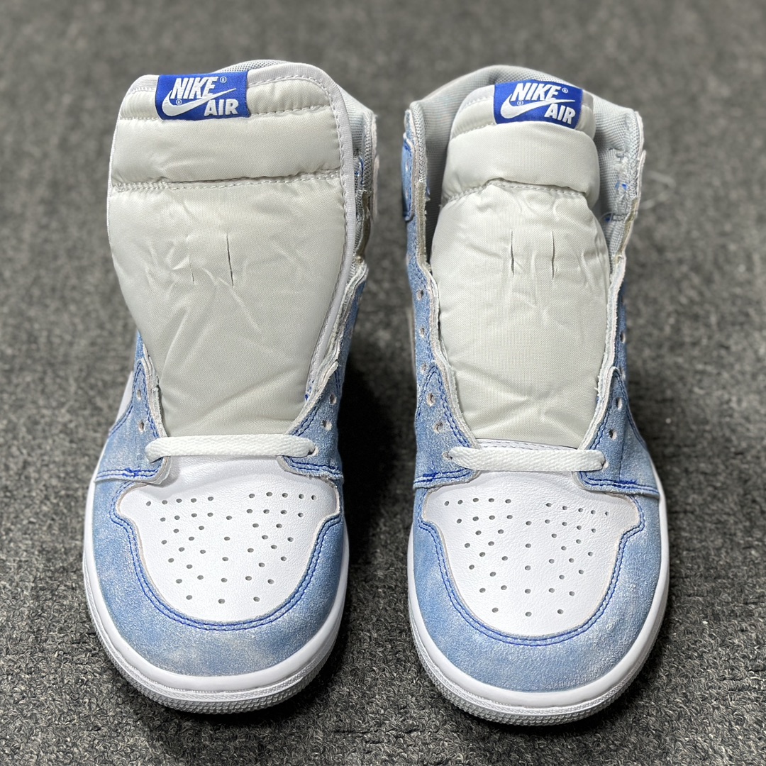 福利特价AirJordan1RetroHighOGHyperRoyal水洗蓝白蓝货号555088-402