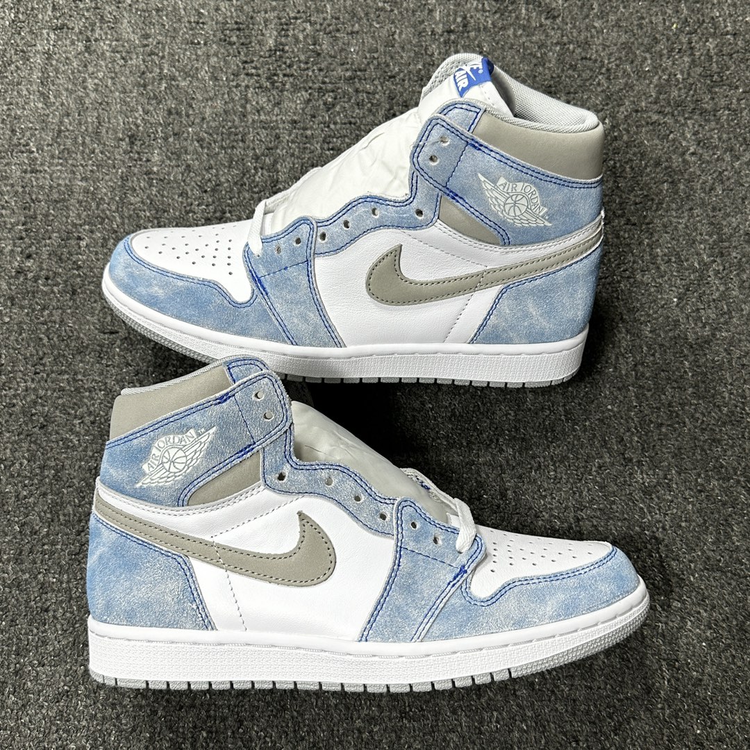 福利特价AirJordan1RetroHighOGHyperRoyal水洗蓝白蓝货号555088-402