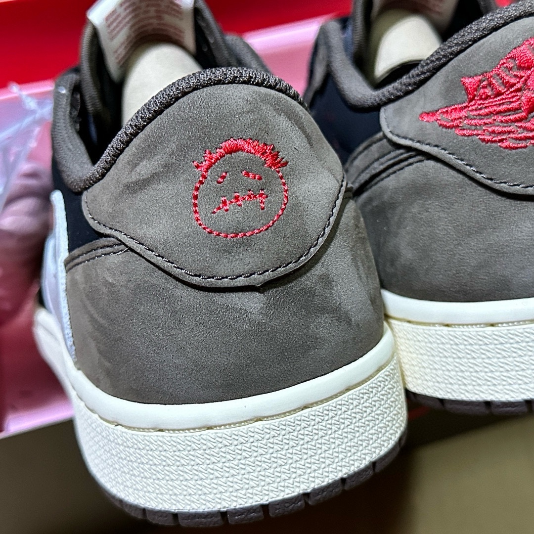 Ljr版本！老倒钩低帮 02 20批次！对应的也是千里马与伯乐佳话[拳头]尺码40-48.5全码补齐！