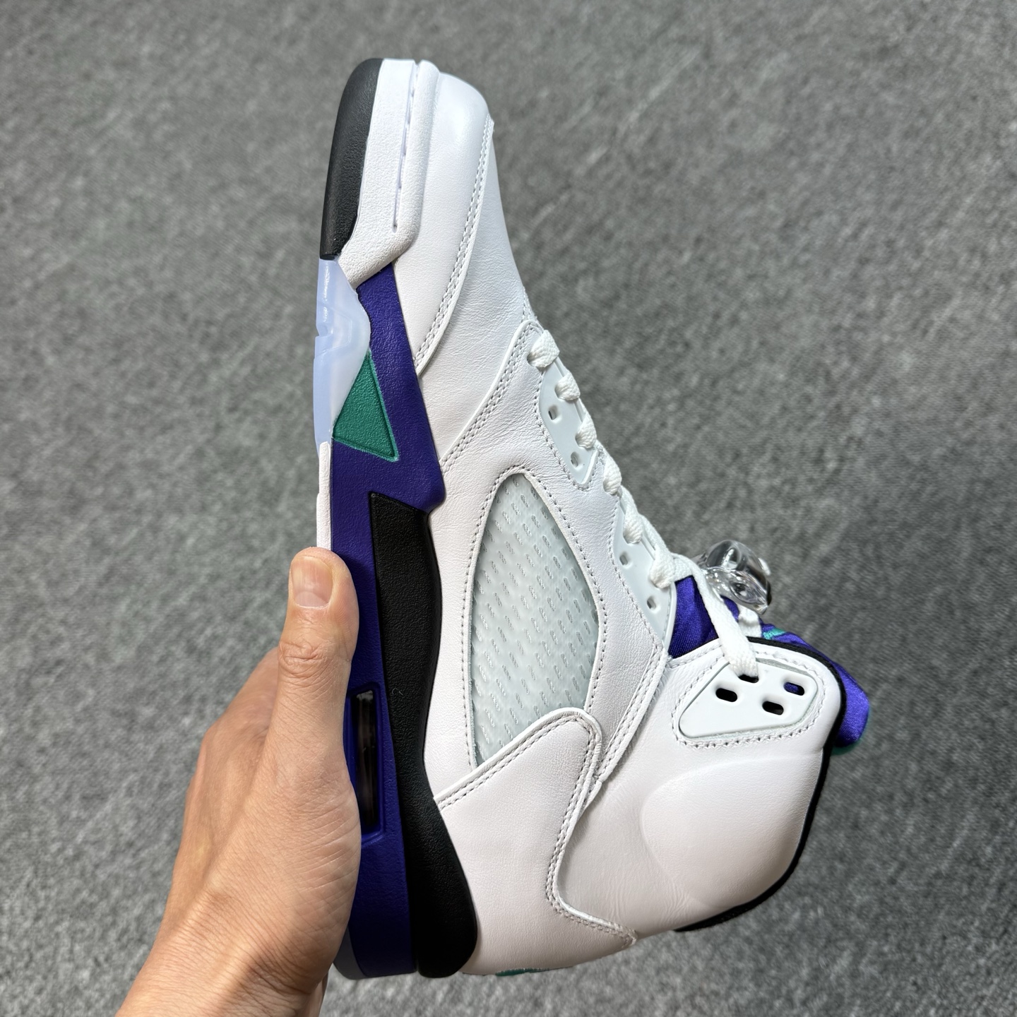 ♨️东莞裁片版本 2026年开年重磅福利特价！aj5白紫 尺码42-47.5齐 售前 售后三包到底，品质