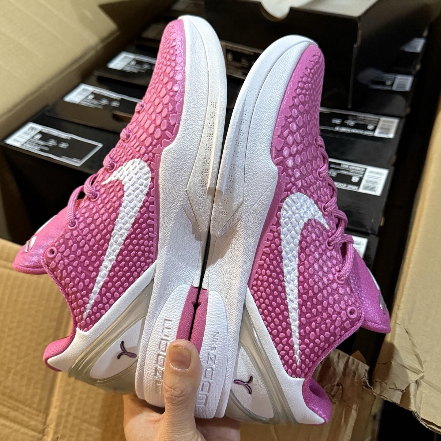 【莞产】NK Zoom KOBE 6 Protro 科比6代 乳腺癌 DJ3596-600
完美复刻公