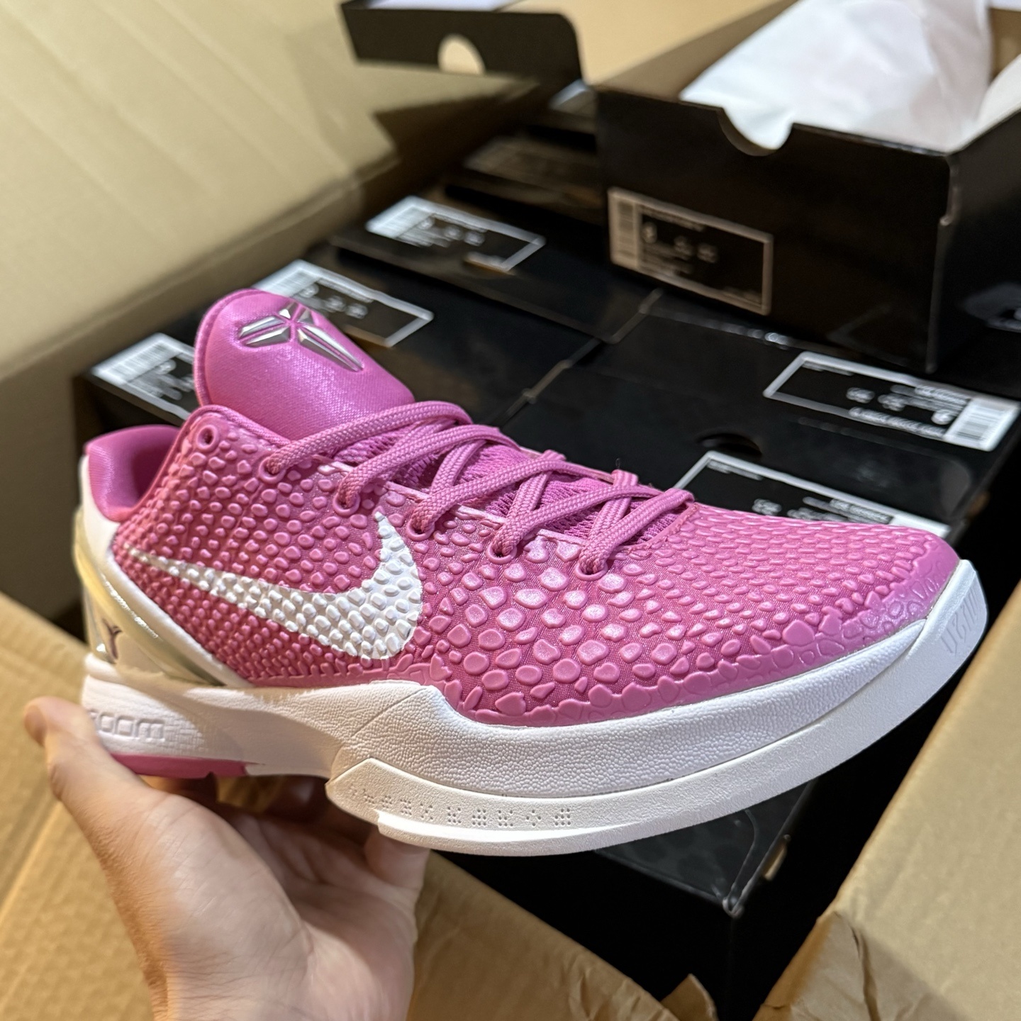 【莞产】NK Zoom KOBE 6 Protro 科比6代 乳腺癌 DJ3596-600
完美复刻公