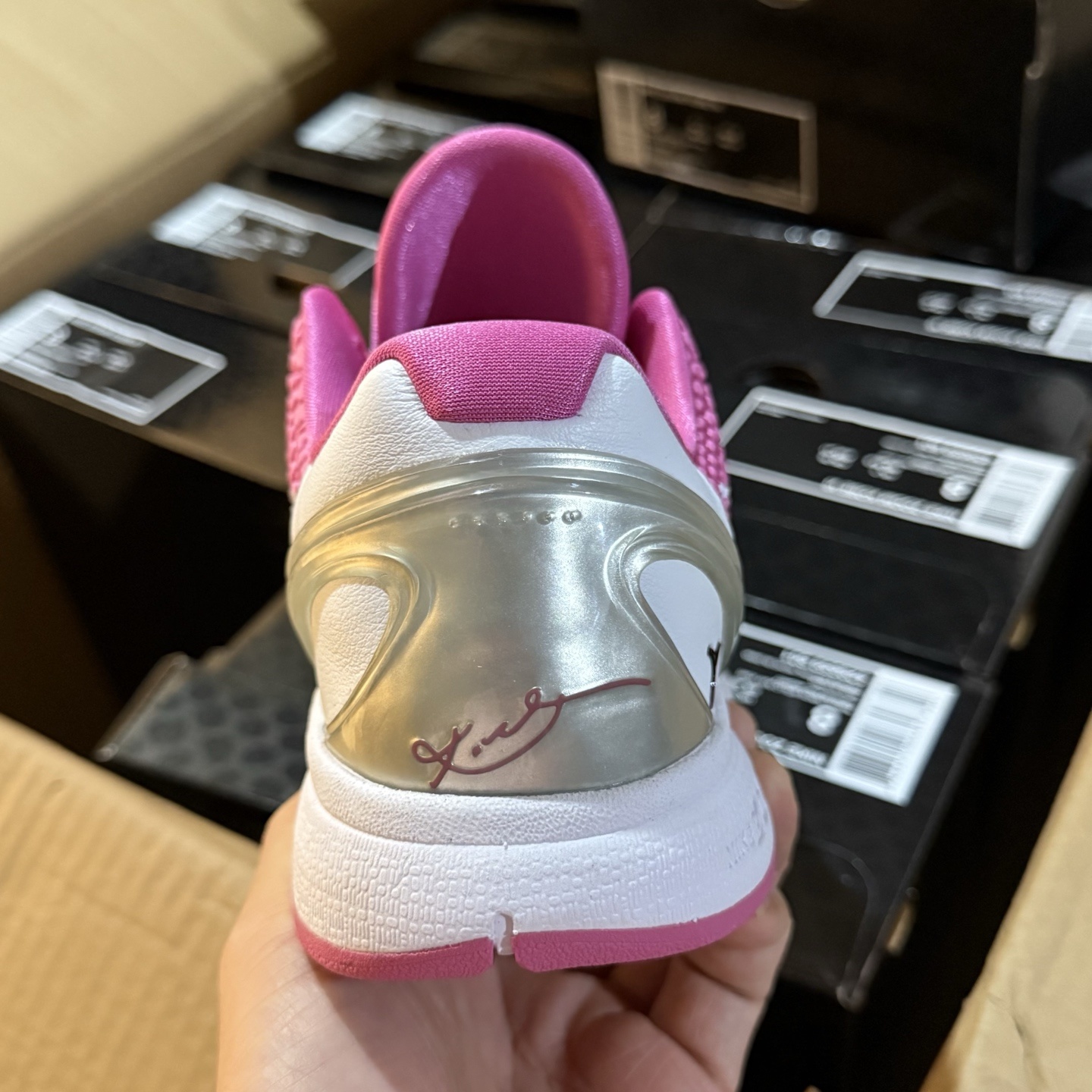 【莞产】NK Zoom KOBE 6 Protro 科比6代 乳腺癌 DJ3596-600
完美复刻公