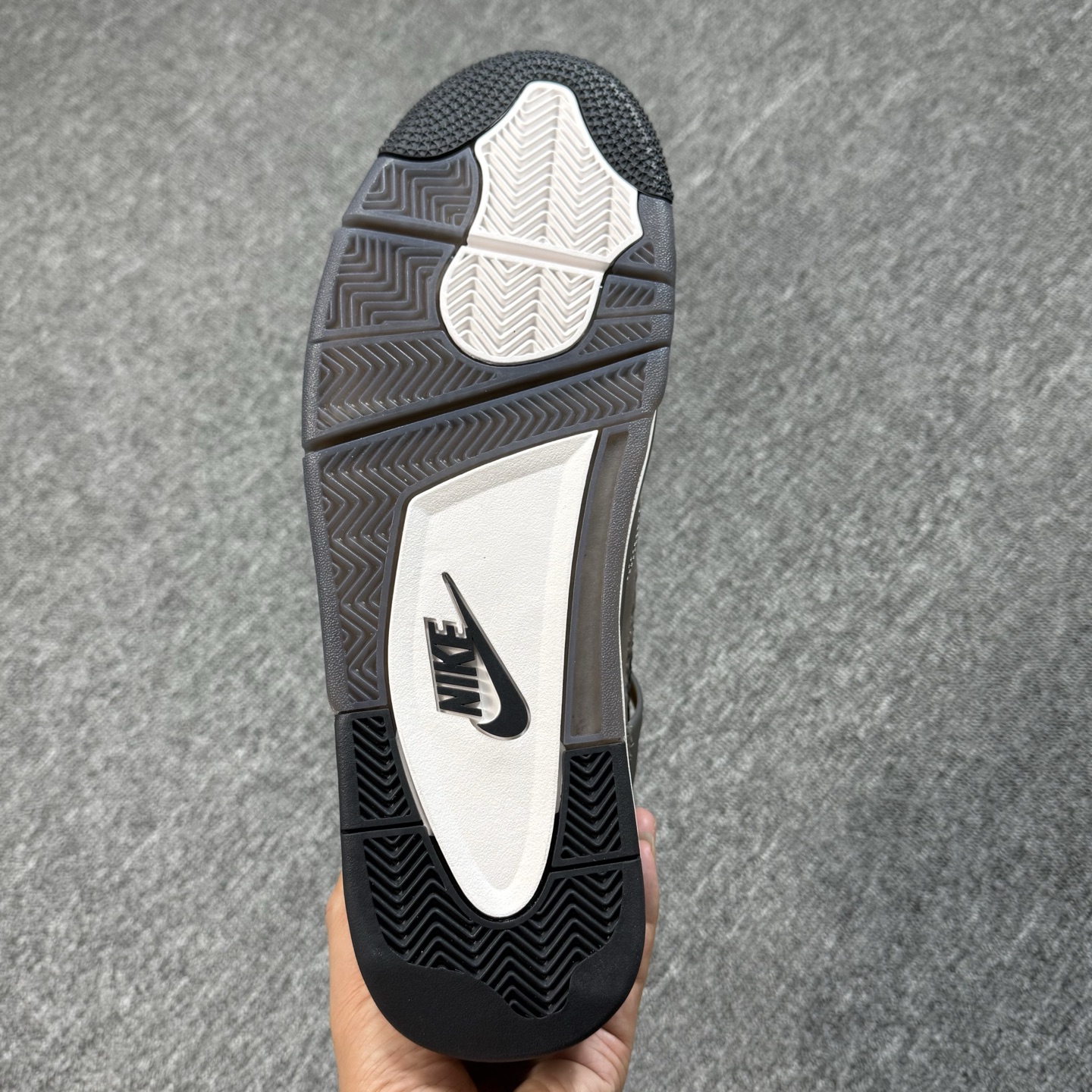 ♨️东莞裁片版本 2026年开年重磅福利特价！aj4摩卡棕 40-48.5齐 售前 售后三包到底，品质毋