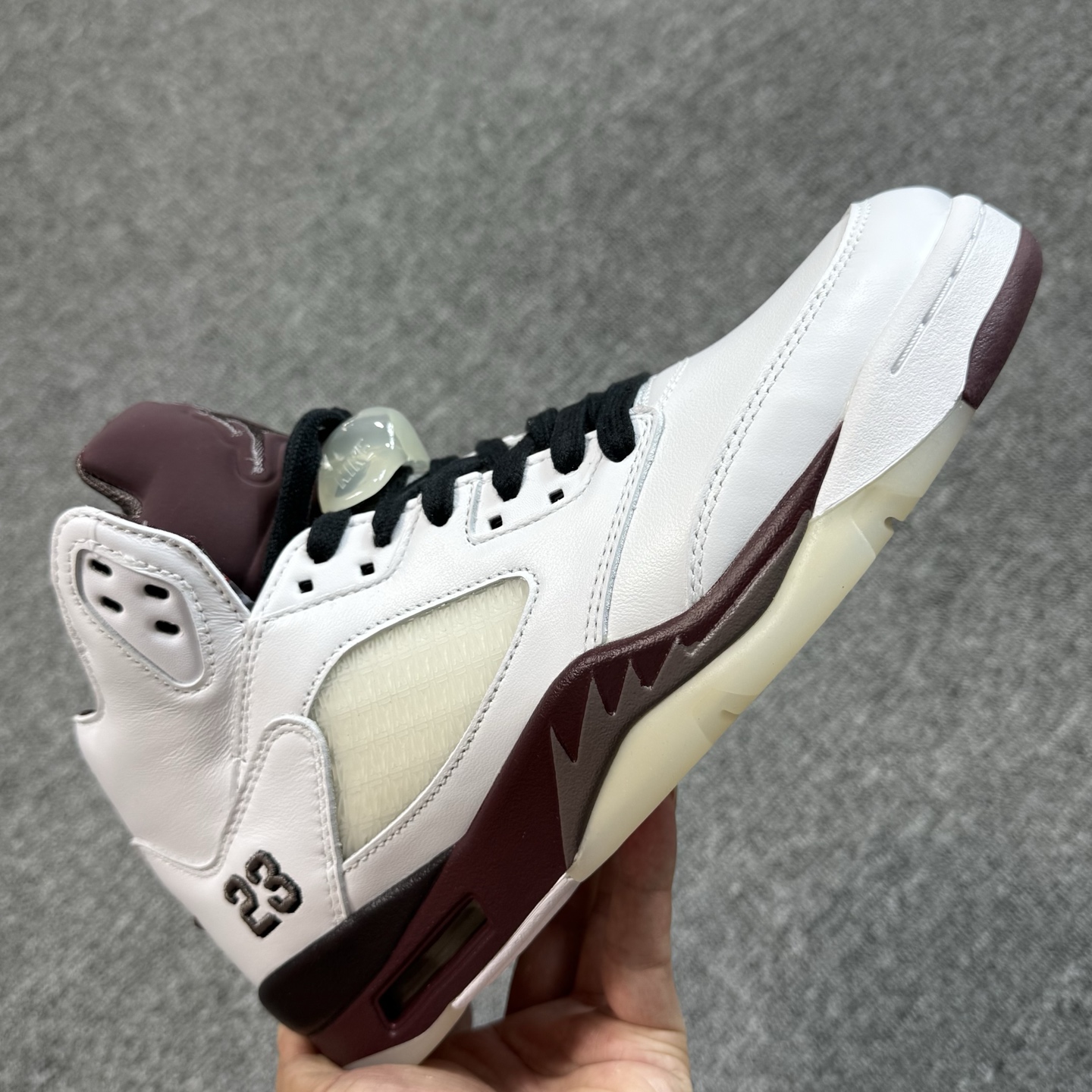 ♨️市场知名OG版本 特价包邮！aj5 AM酒红！货号HQ1528-100！尺码40-47.5全码齐！