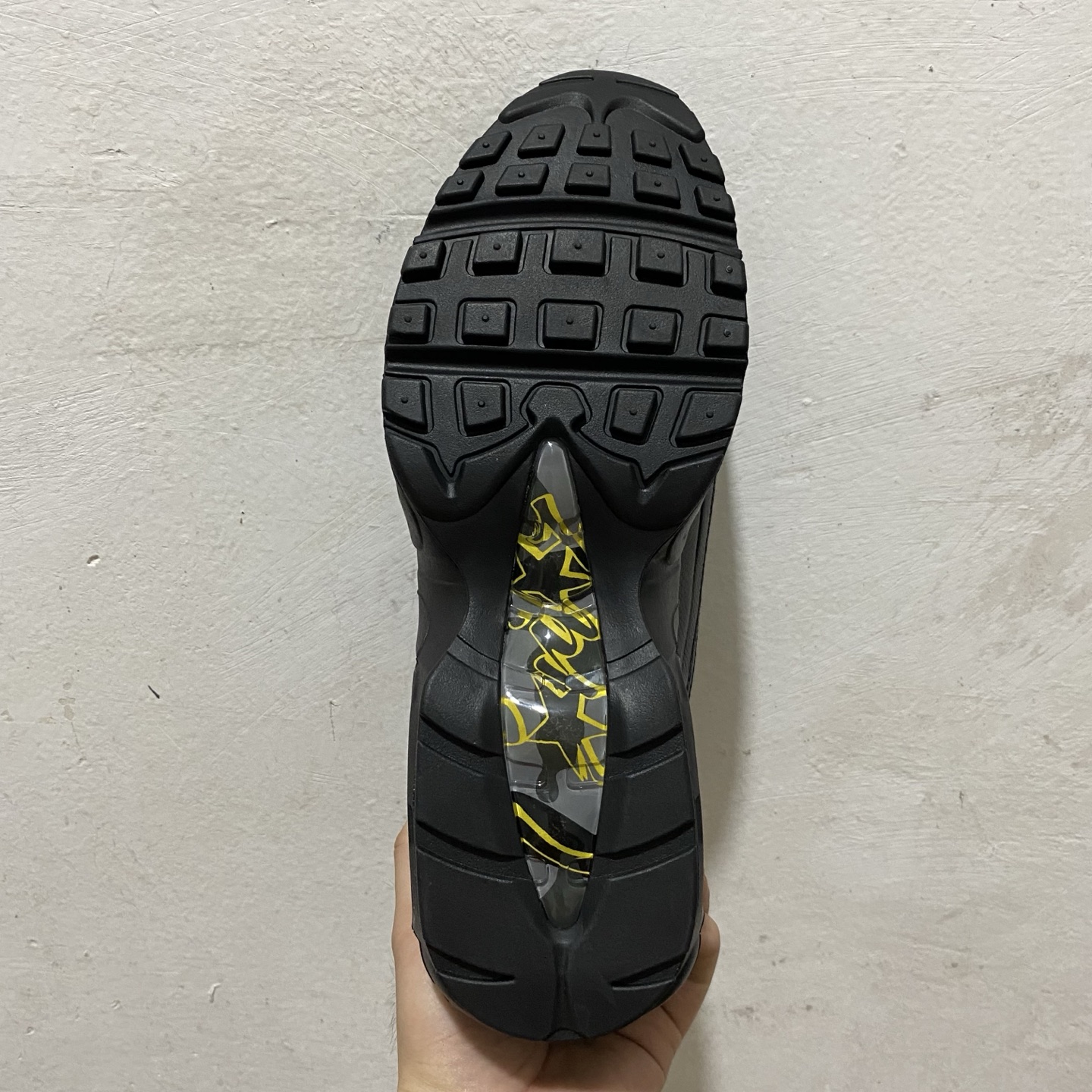  KZ 2.0版本！
Corteiz x NK Air Max 95 Tour Yellow 黑色！
尺