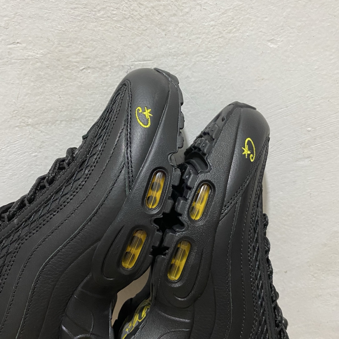  KZ 2.0版本！
Corteiz x NK Air Max 95 Tour Yellow 黑色！
尺