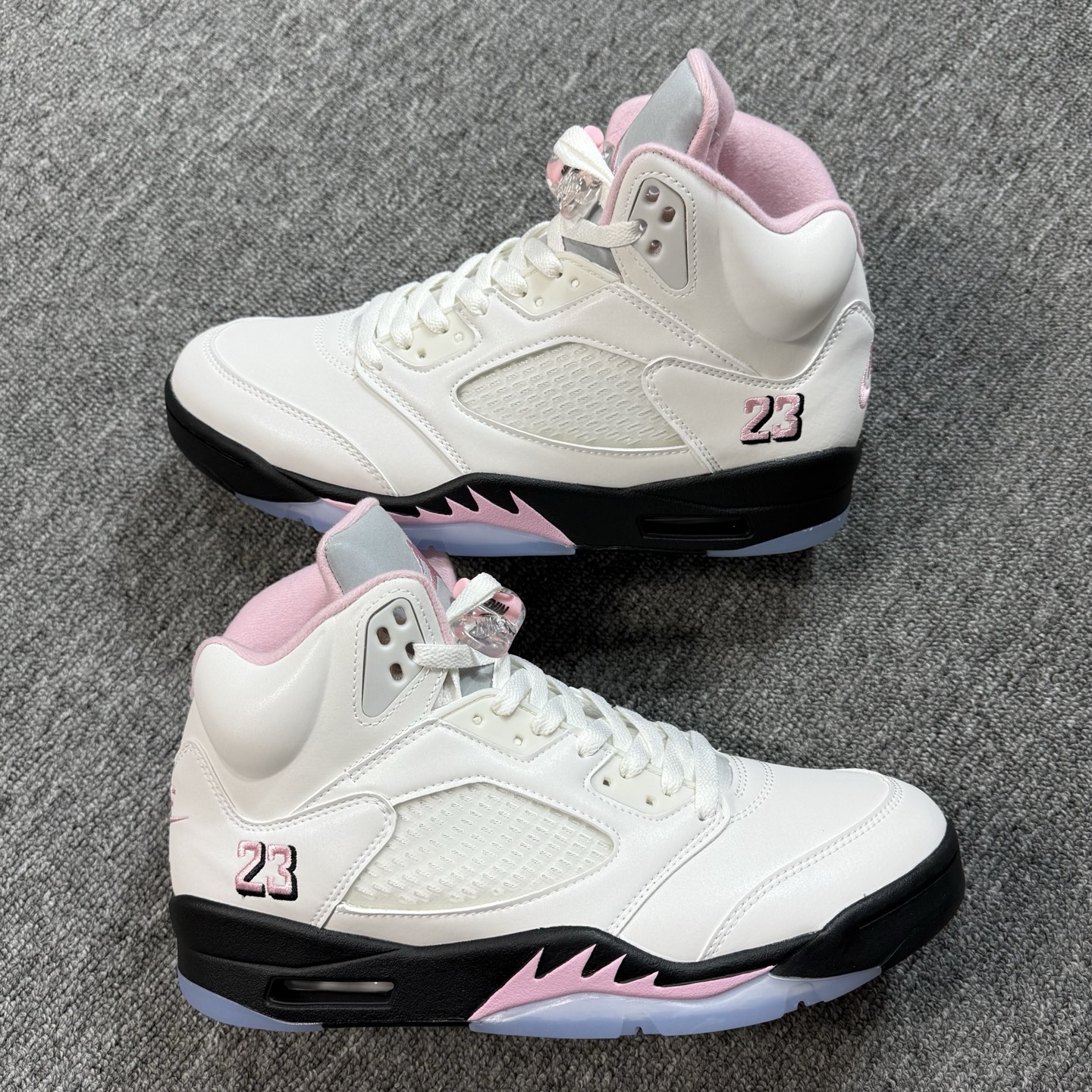 ♨️东莞裁片版本 2026年开年重磅福利特价！aj5白粉 42.5-48.5齐 售前 售后三包到底，品质