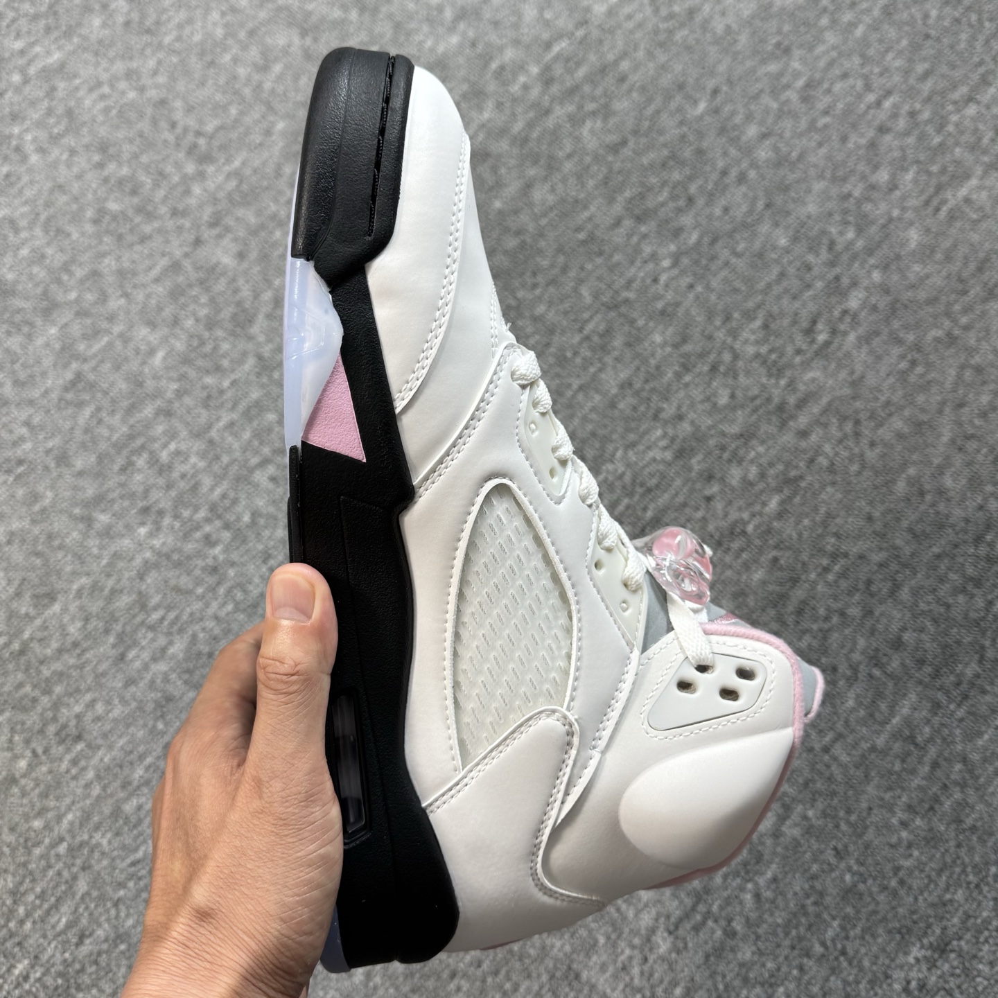 ♨️东莞裁片版本 2026年开年重磅福利特价！aj5白粉 42.5-48.5齐 售前 售后三包到底，品质