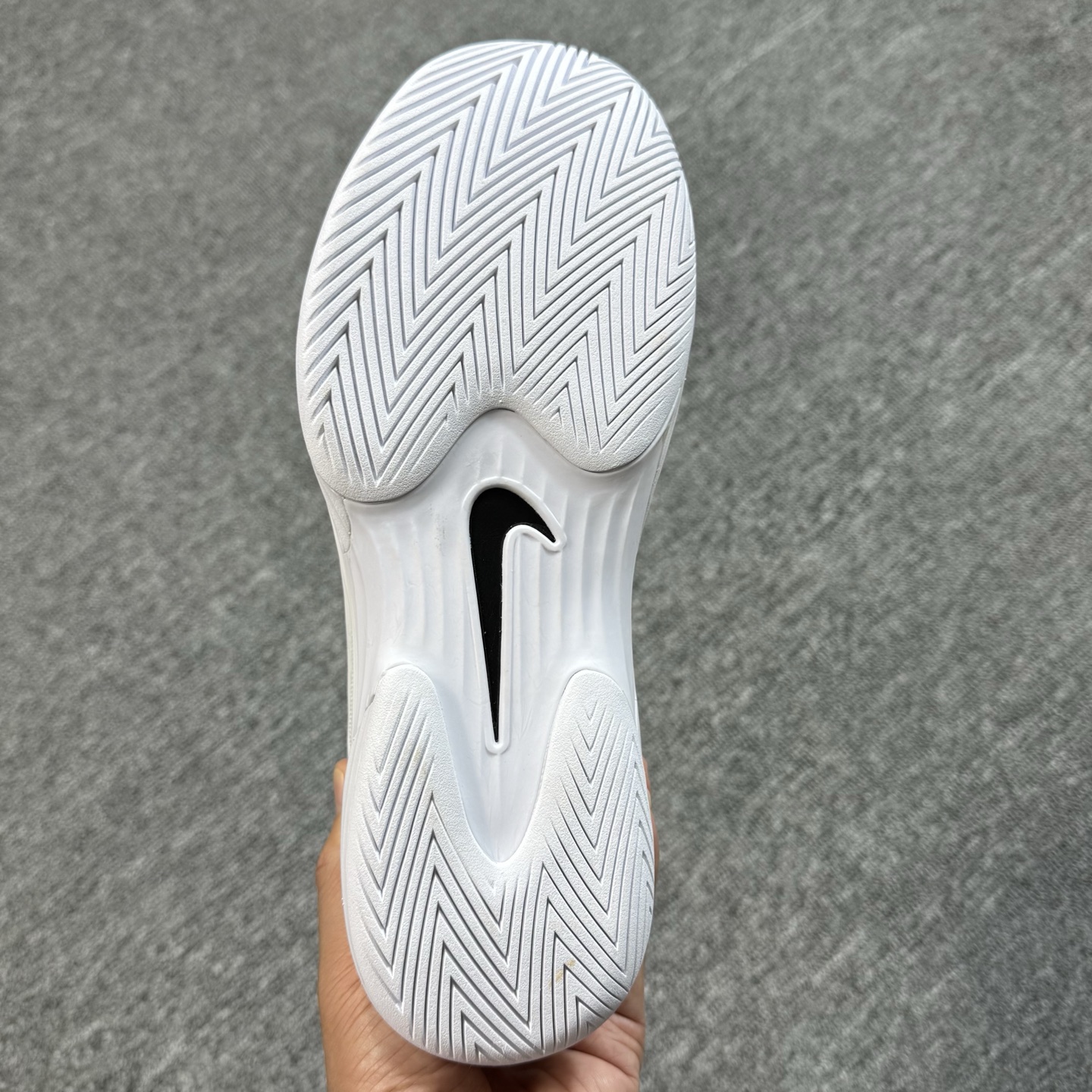 Vapor 12 网球鞋 白黑！尺码36-47全码齐 ♨️无半码，半码的往上拿整码！货号FV5554-1