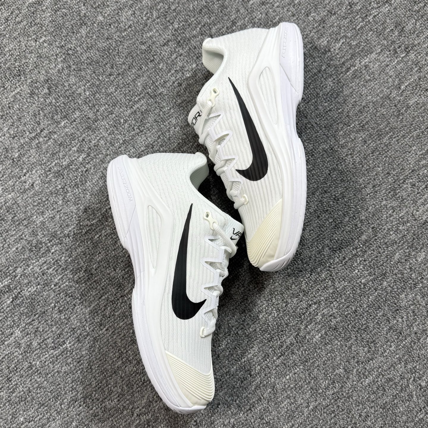 Vapor 12 网球鞋 白黑！尺码36-47全码齐 ♨️无半码，半码的往上拿整码！货号FV5554-1