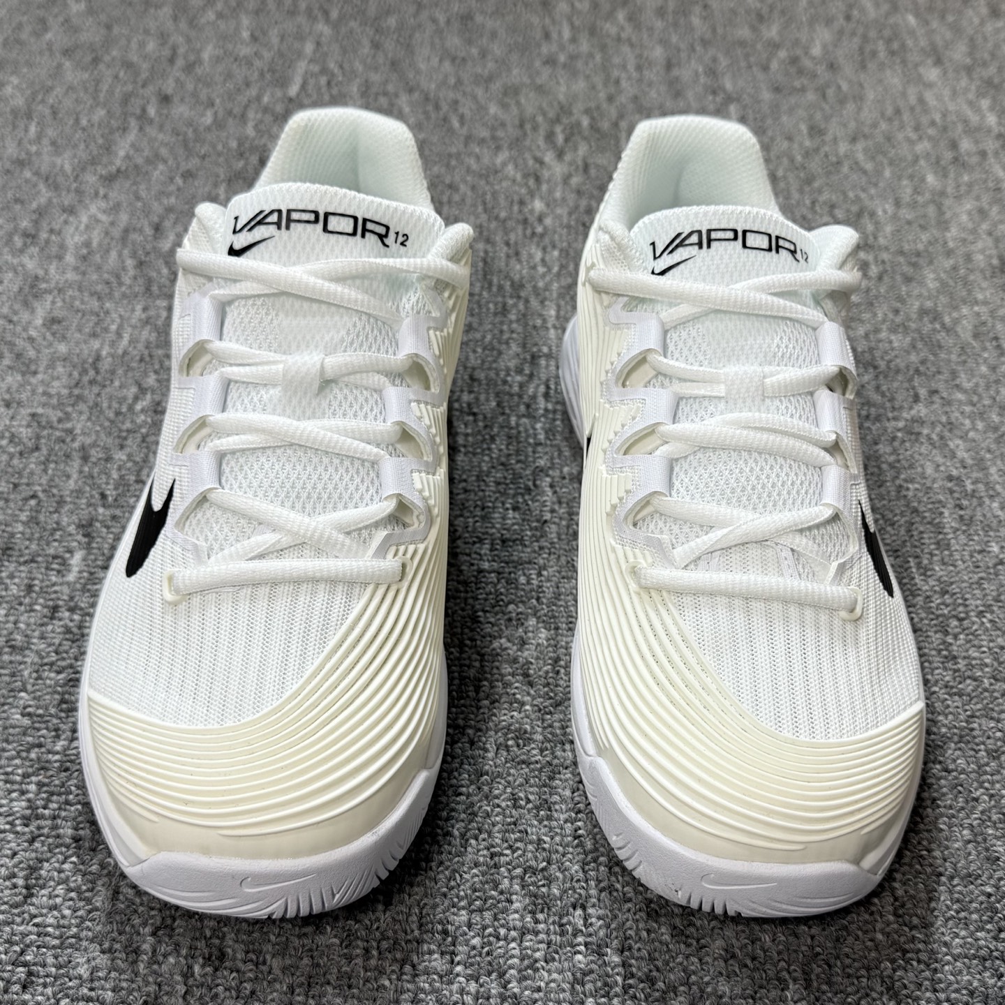 Vapor 12 网球鞋 白黑！尺码36-47全码齐 ♨️无半码，半码的往上拿整码！货号FV5554-1