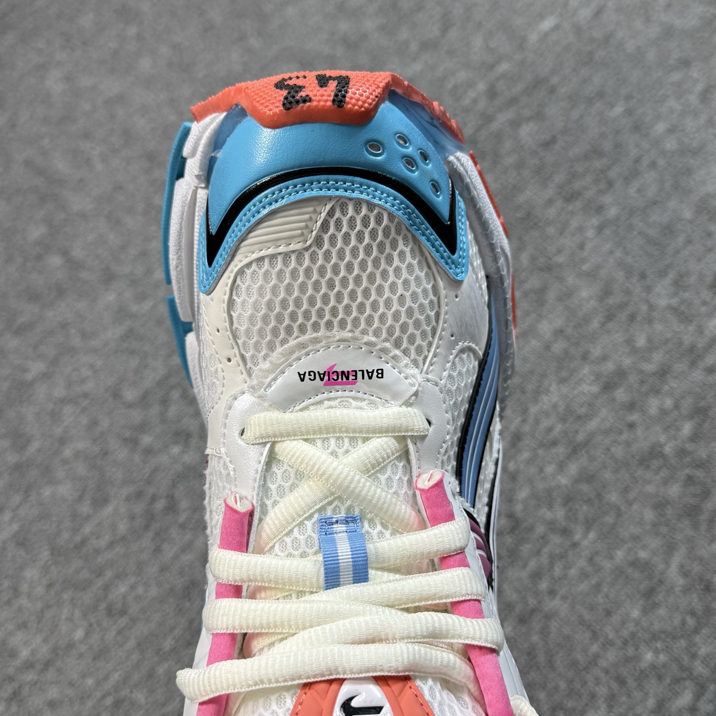 特价福利 市场顶级 巴黎世家7.5代白兰紫尺码35-46 偏大一个尺码