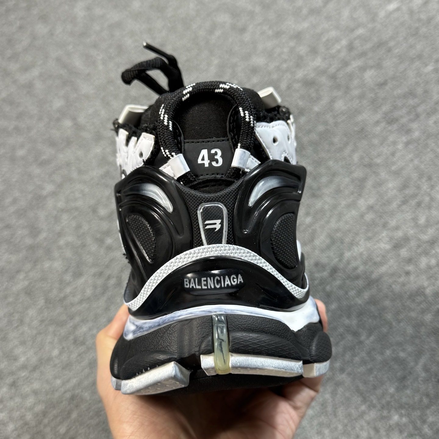 特价福利 市场顶级 巴黎世家7.5代白兰紫尺码35-46 偏大一个尺码