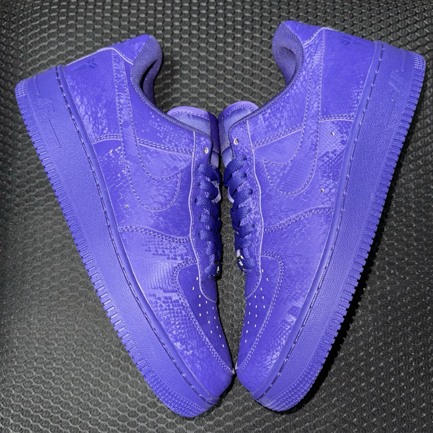 重磅特价双十一感恩回馈 空军科比联名紫色 市场顶级品质之一重磅特价🉐尺码39-46全码齐！货号IB001