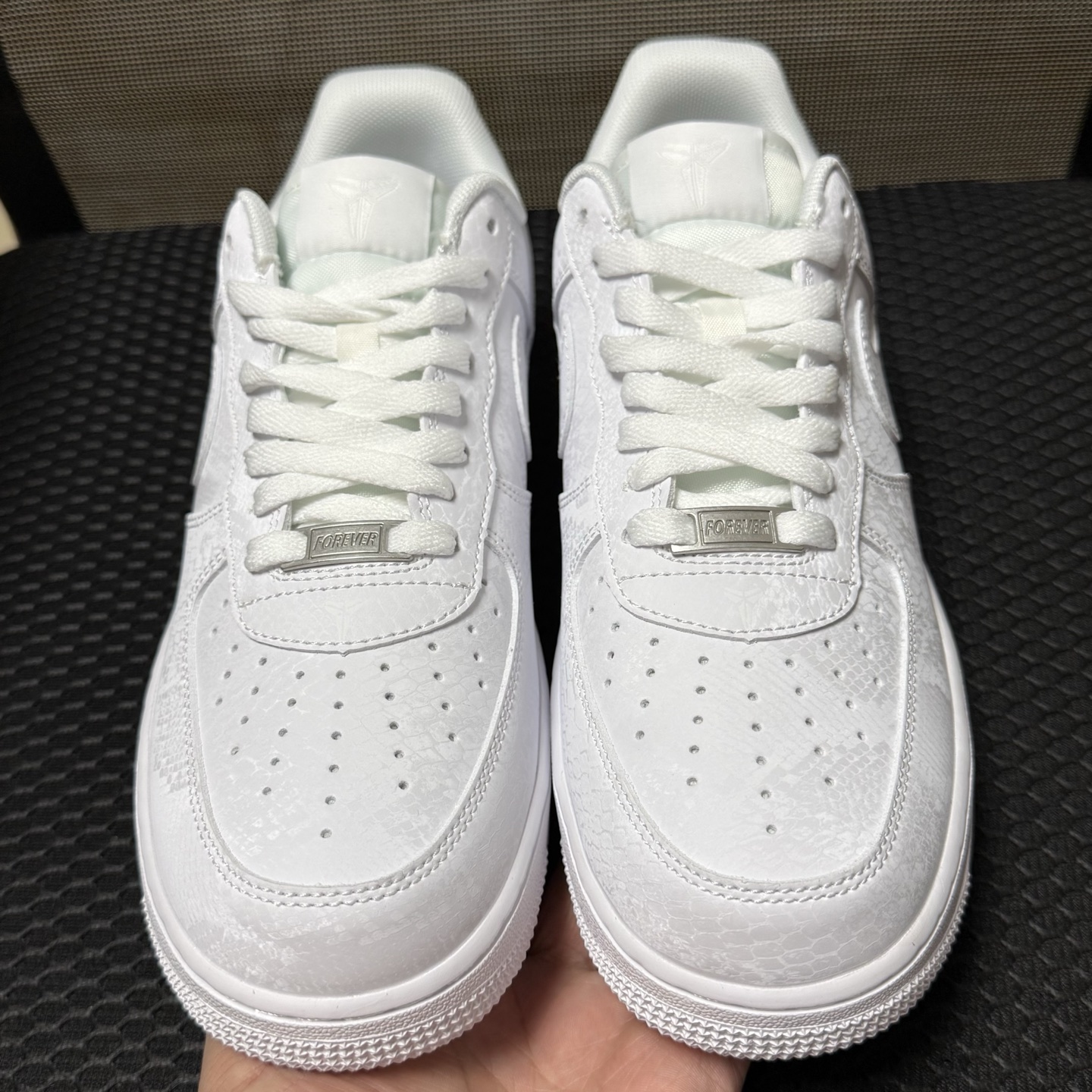 重磅特价♨️双十一感恩回馈 空军科比联名白色 市场顶级品质之一🉐尺码39-46全码齐！货号IB0018-