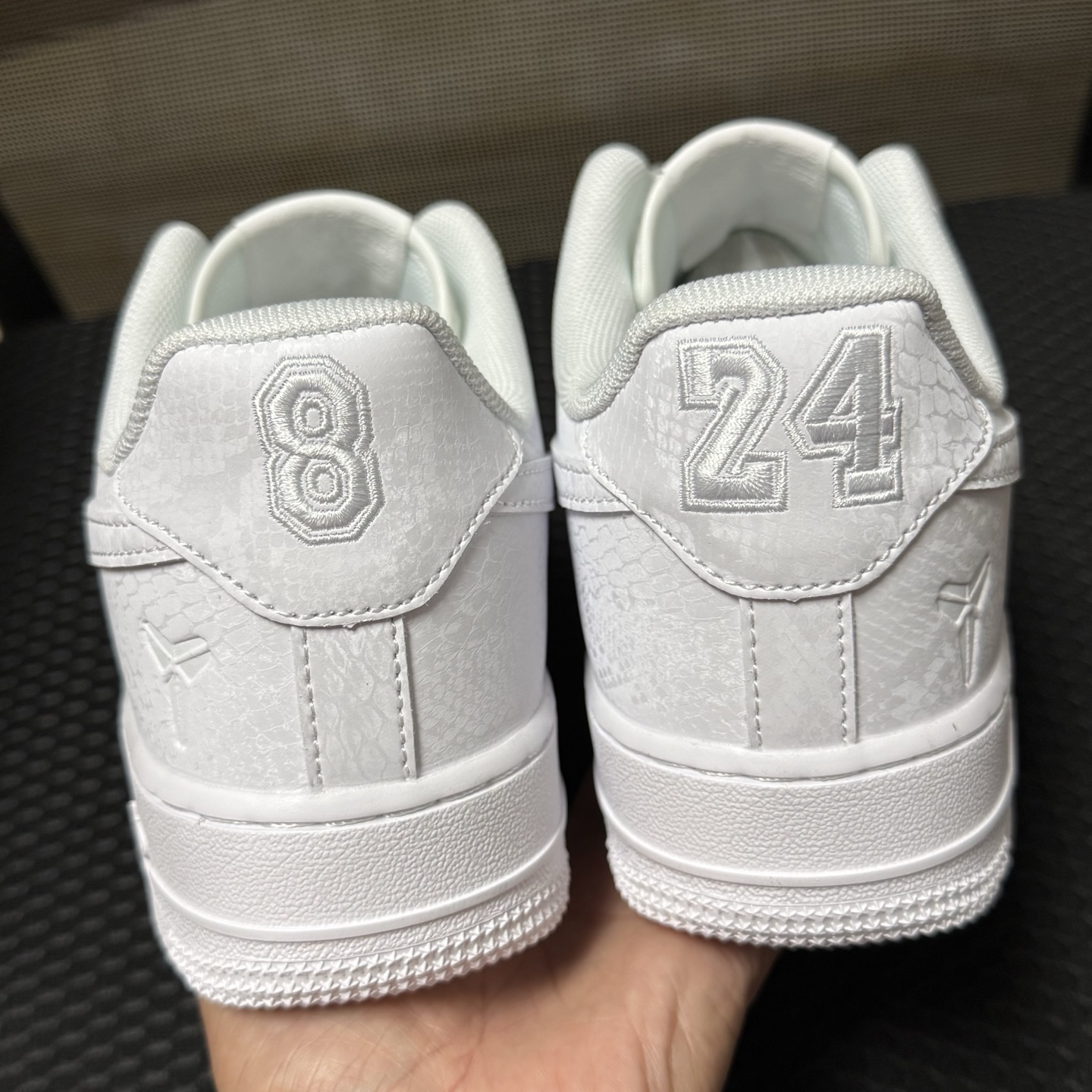 重磅特价♨️双十一感恩回馈 空军科比联名白色 市场顶级品质之一🉐尺码39-46全码齐！货号IB0018-