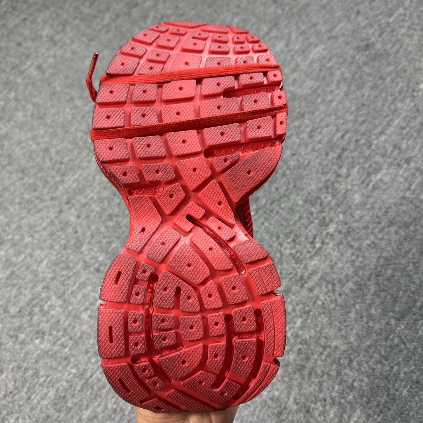 ♨️重磅特价双十一特价款！市场顶级 Good版本！巴黎世家3XL大红！尺码35-42全码齐 ♨️偏大一个