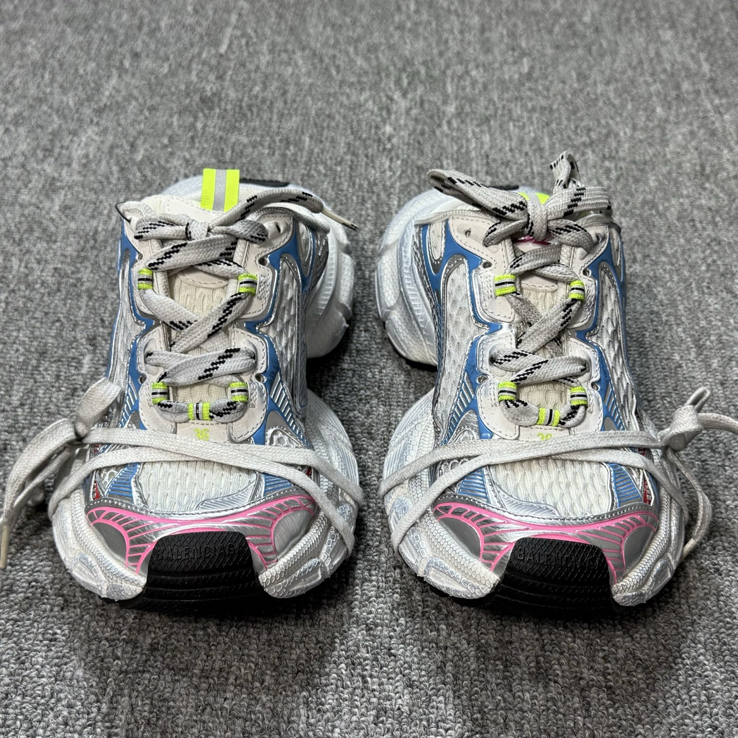 ♨️重磅特价♨️双十一特价款！市场顶级 Good版本！巴黎世家3XL蓝白红！尺码35-45全码齐 ♨️偏