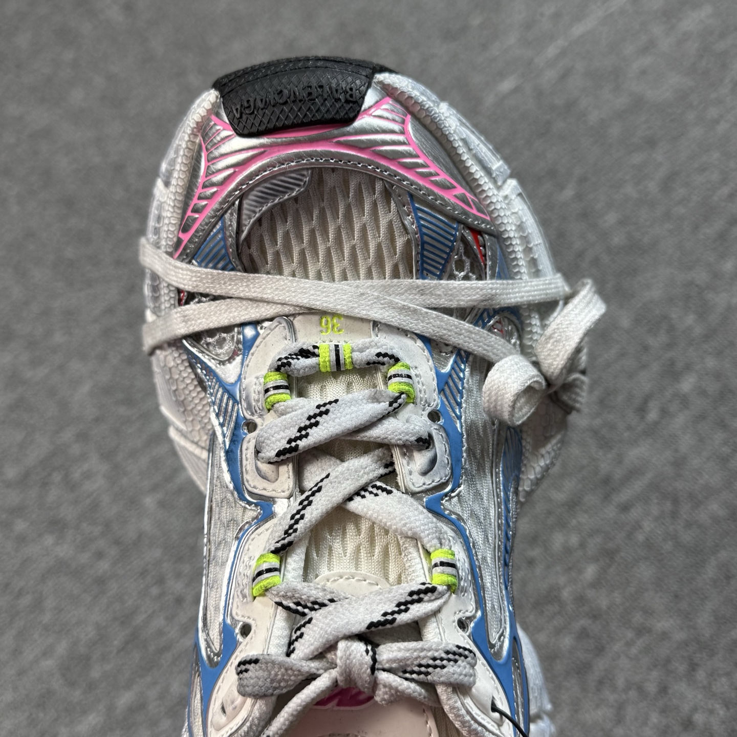 ♨️重磅特价♨️双十一特价款！市场顶级 Good版本！巴黎世家3XL蓝白红！尺码35-45全码齐 ♨️偏