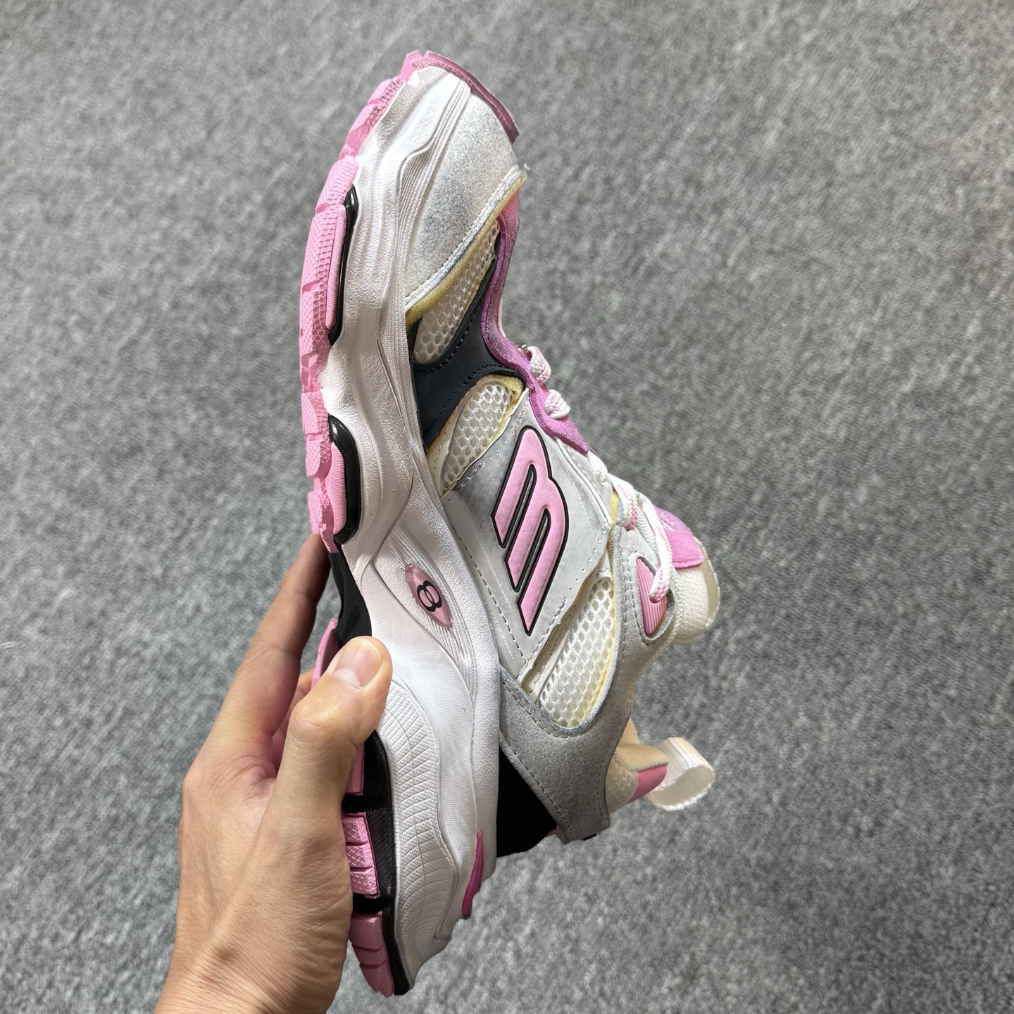 ♨️特价双十一重磅特价！市场知名版本 巴黎世家11代 没有华丽文案说词，只有实打实的价格回馈！尺码35-