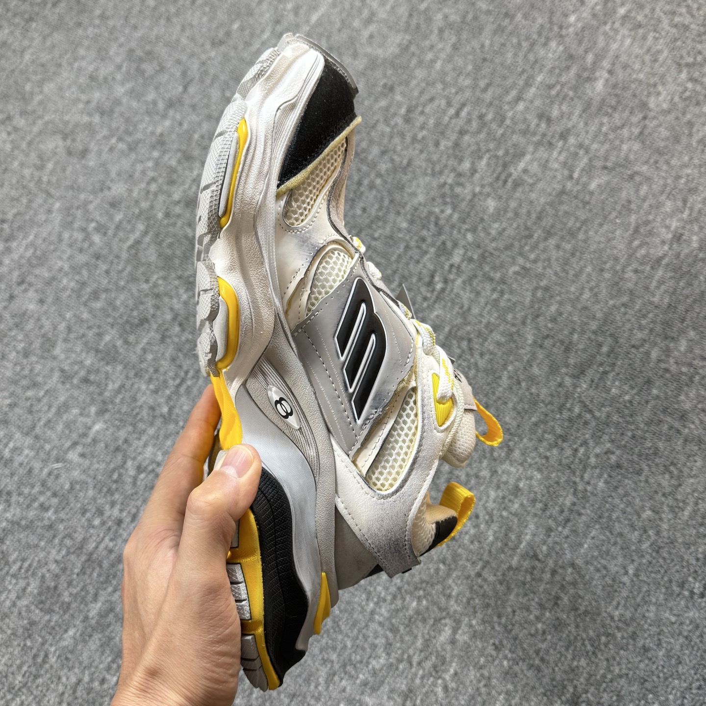 ♨️特价双十一重磅特价！市场知名版本 巴黎世家11代 没有华丽文案说词，只有实打实的价格回馈！尺码36-