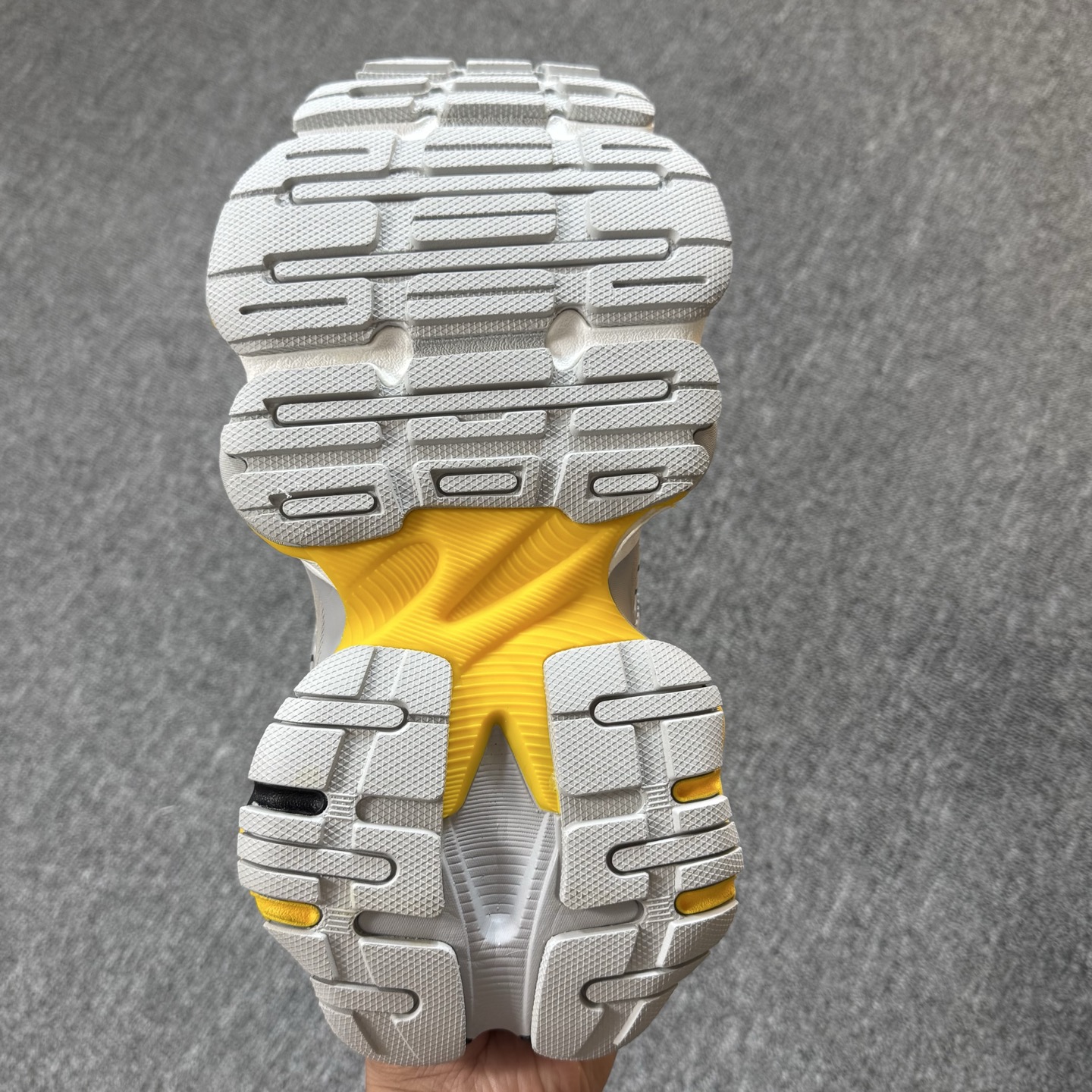 ♨️特价双十一重磅特价！市场知名版本 巴黎世家11代 没有华丽文案说词，只有实打实的价格回馈！尺码36-