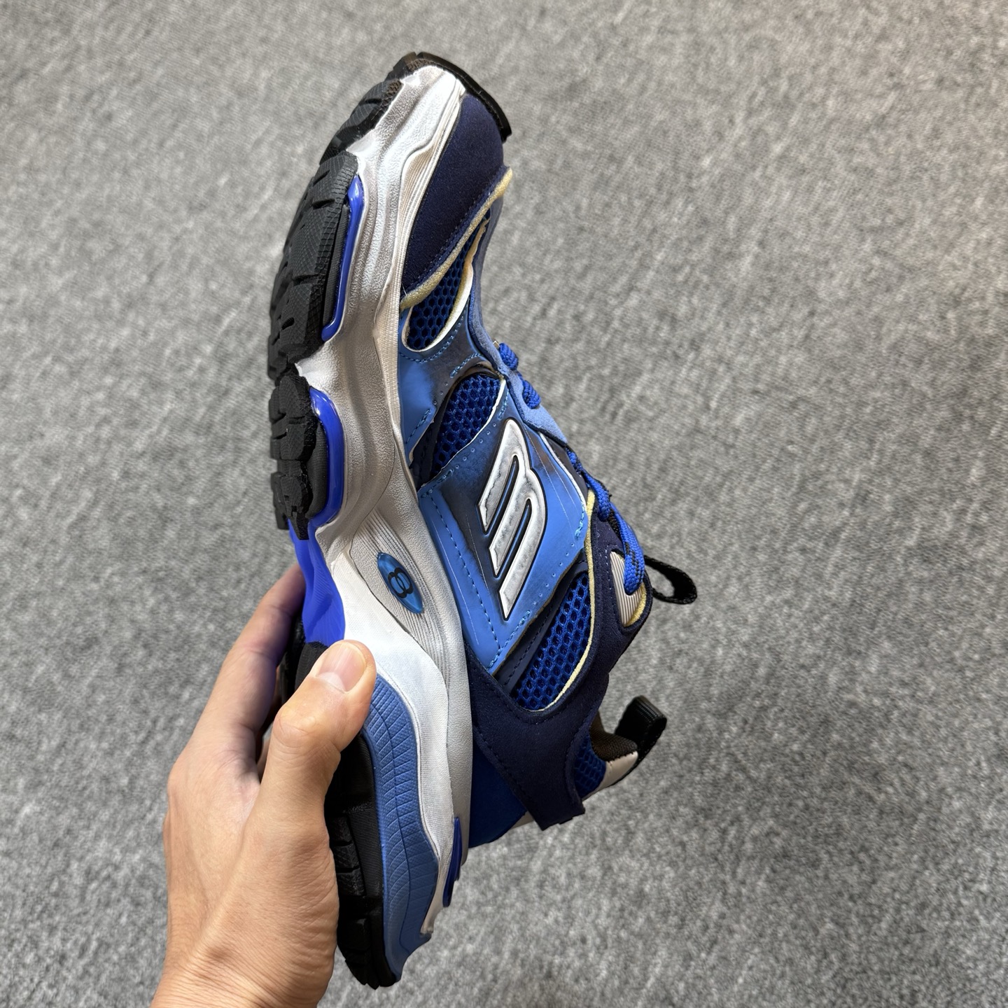 ♨️特价双十一重磅特价！市场知名版本 巴黎世家11代 没有华丽文案说词，只有实打实的价格回馈！尺码35-