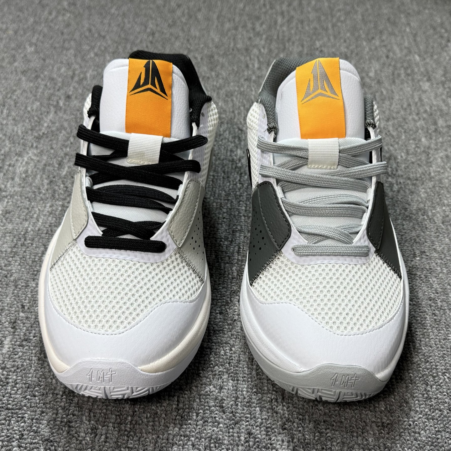 ♨️ 双十一重磅特价 市场知名版本 莫兰特 篮球鞋 白灰黑！尺码40-47齐，♨️偏小0.5-1个尺码！