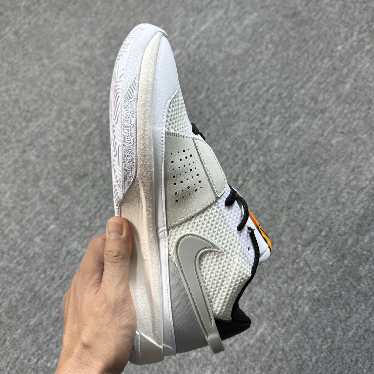 ♨️ 双十一重磅特价 市场知名版本 莫兰特 篮球鞋 白灰黑！尺码40-47齐，♨️偏小0.5-1个尺码！