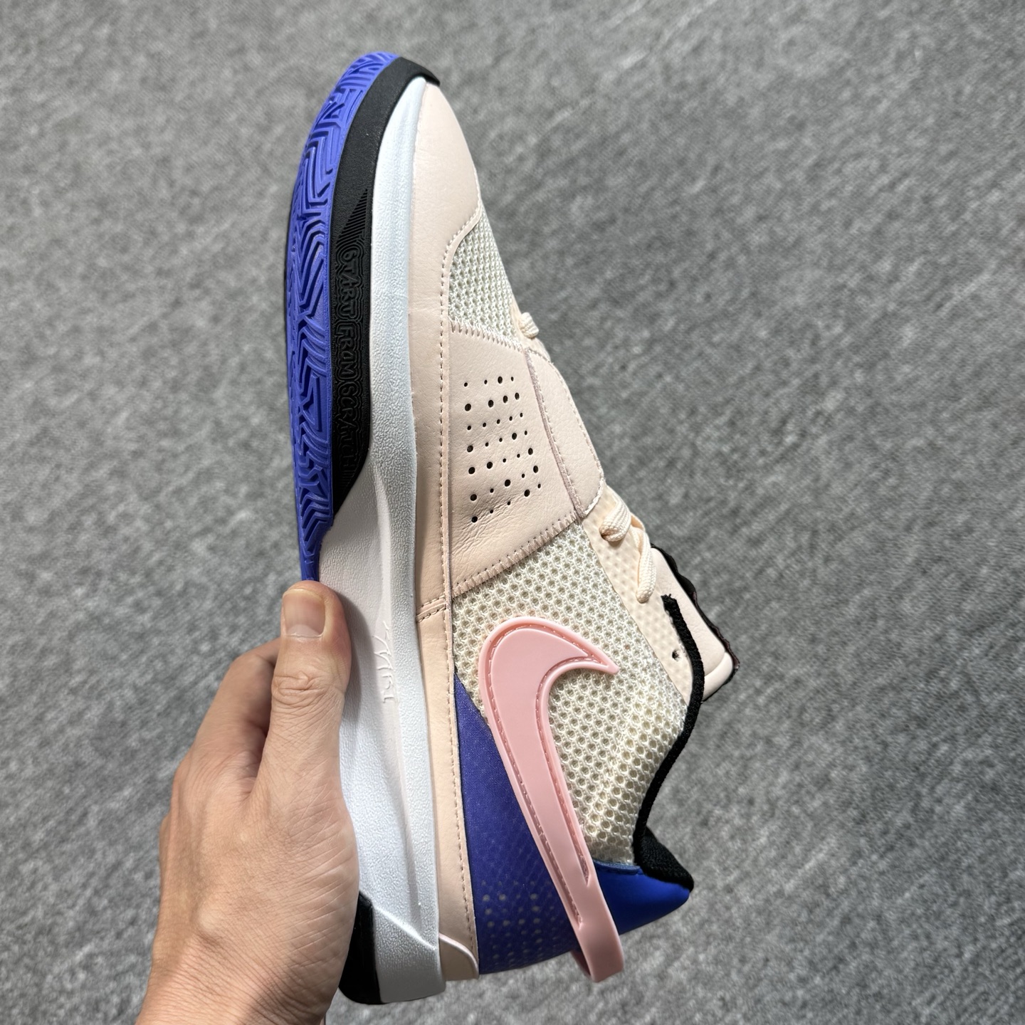 ♨️ 双十一重磅特价 市场知名版本 莫兰特 篮球鞋 米粉紫！尺码40-47齐，♨️偏小0.5-1个尺码！