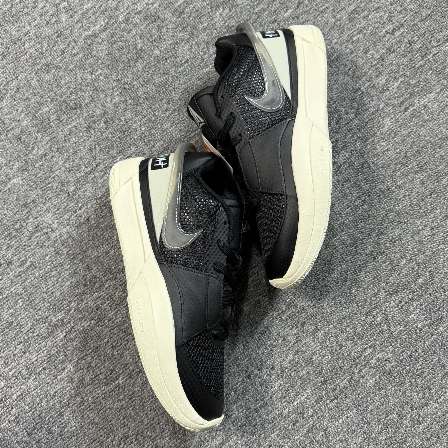 ♨️ 双十一重磅特价 市场知名版本 莫兰特 篮球鞋 黑白！尺码39-47齐，♨️偏小0.5-1个尺码！货