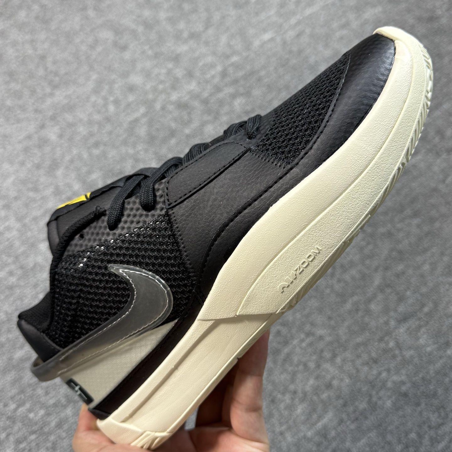 ♨️ 双十一重磅特价 市场知名版本 莫兰特 篮球鞋 黑白！尺码39-47齐，♨️偏小0.5-1个尺码！货