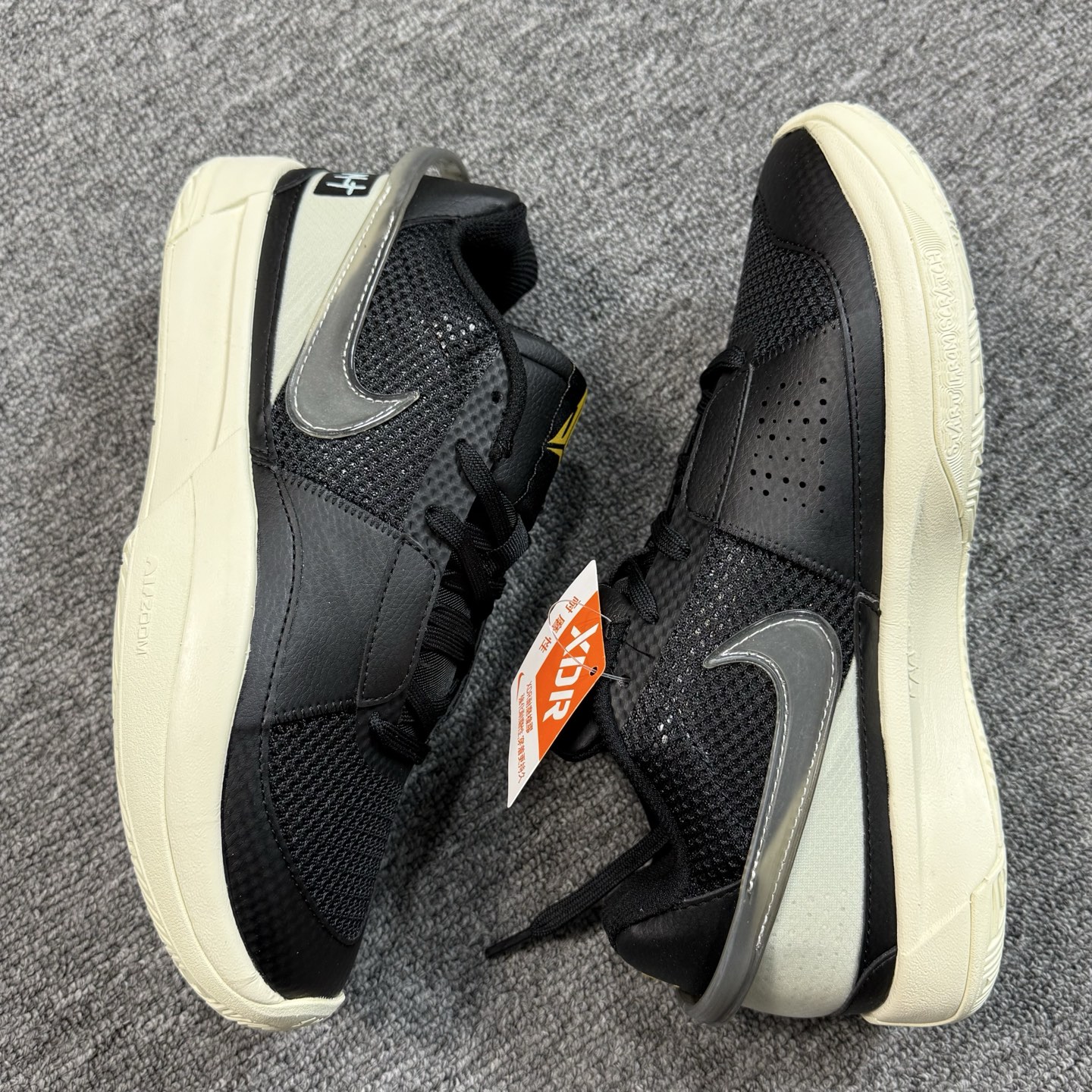 ♨️ 双十一重磅特价 市场知名版本 莫兰特 篮球鞋 黑白！尺码39-47齐，♨️偏小0.5-1个尺码！货