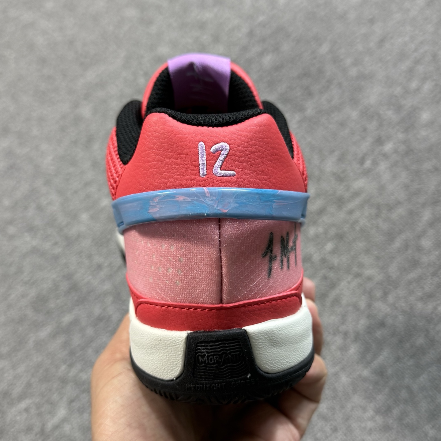 ♨️ 双十一重磅特价 市场知名版本 莫兰特 篮球鞋 红黑！尺码40-47齐，♨️偏小0.5-1个尺码！货