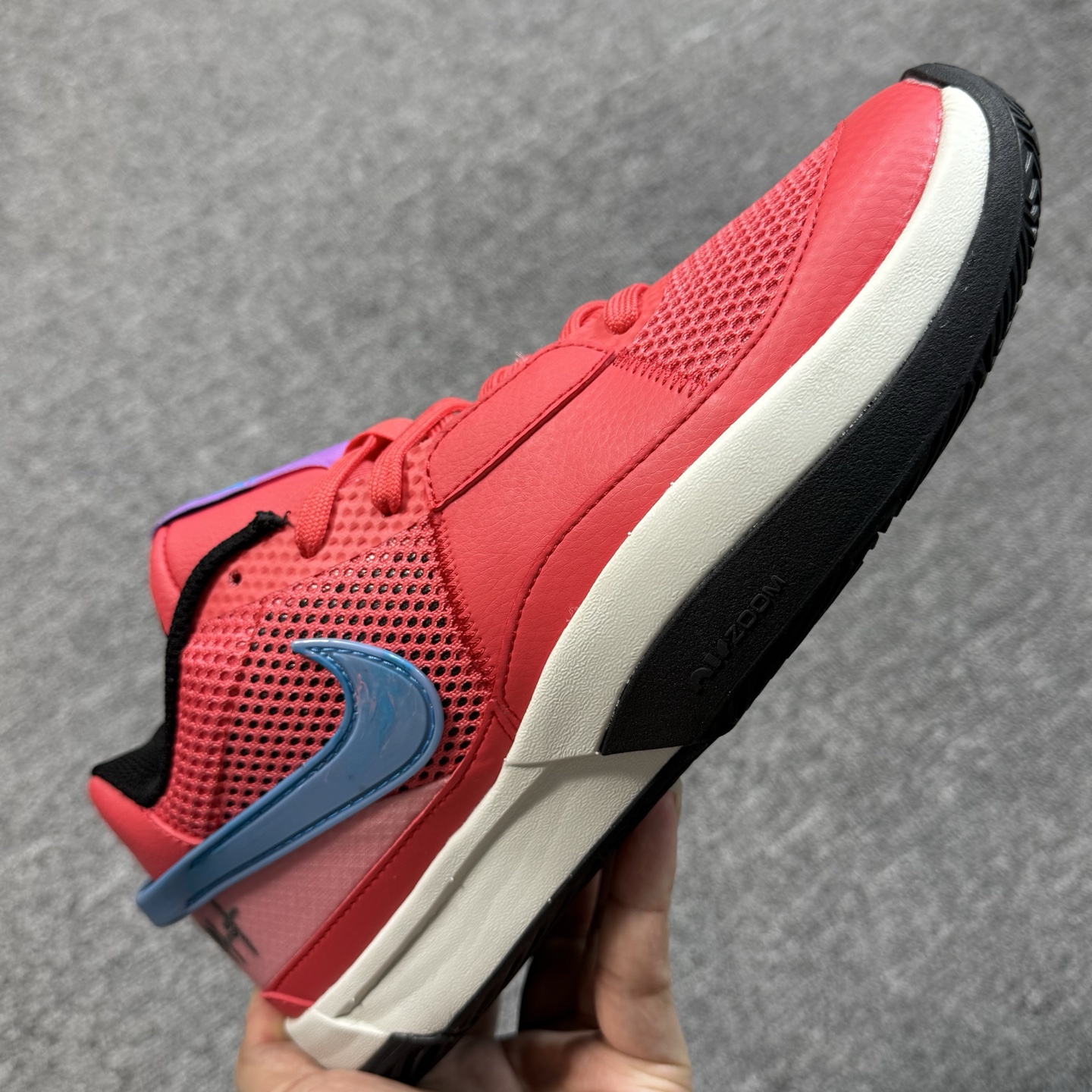 ♨️ 双十一重磅特价 市场知名版本 莫兰特 篮球鞋 红黑！尺码40-47齐，♨️偏小0.5-1个尺码！货