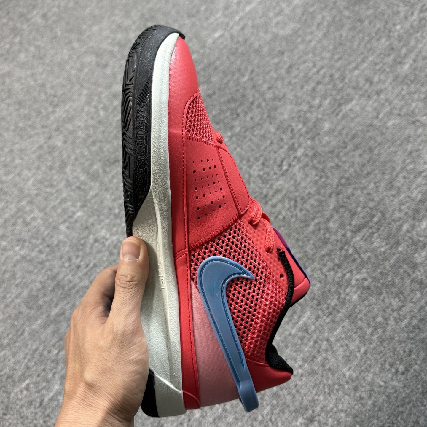 ♨️ 双十一重磅特价 市场知名版本 莫兰特 篮球鞋 红黑！尺码40-47齐，♨️偏小0.5-1个尺码！货