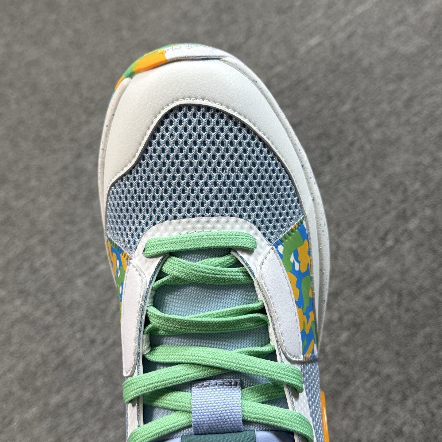 ♨️ 双十一重磅特价 市场知名版本 莫兰特 篮球鞋 七彩蓝！尺码39-47齐，♨️偏小0.5-1个尺码！