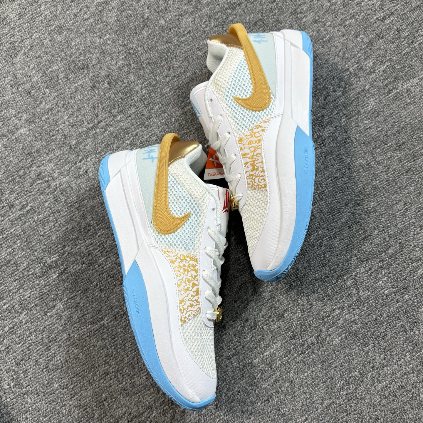 ♨️ 双十一重磅特价 市场知名版本 莫兰特 篮球鞋 白金！尺码40-47齐，♨️偏小0.5-1个尺码！货