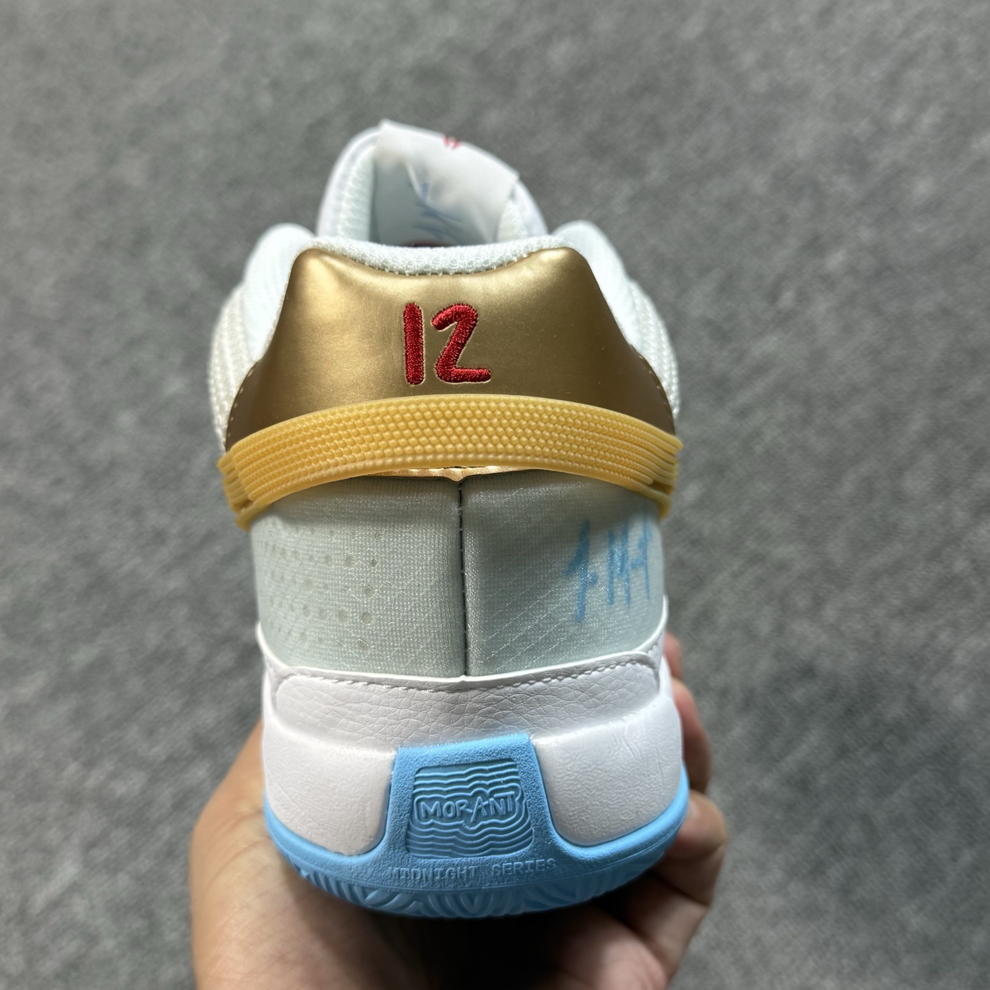 ♨️ 双十一重磅特价 市场知名版本 莫兰特 篮球鞋 白金！尺码40-47齐，♨️偏小0.5-1个尺码！货