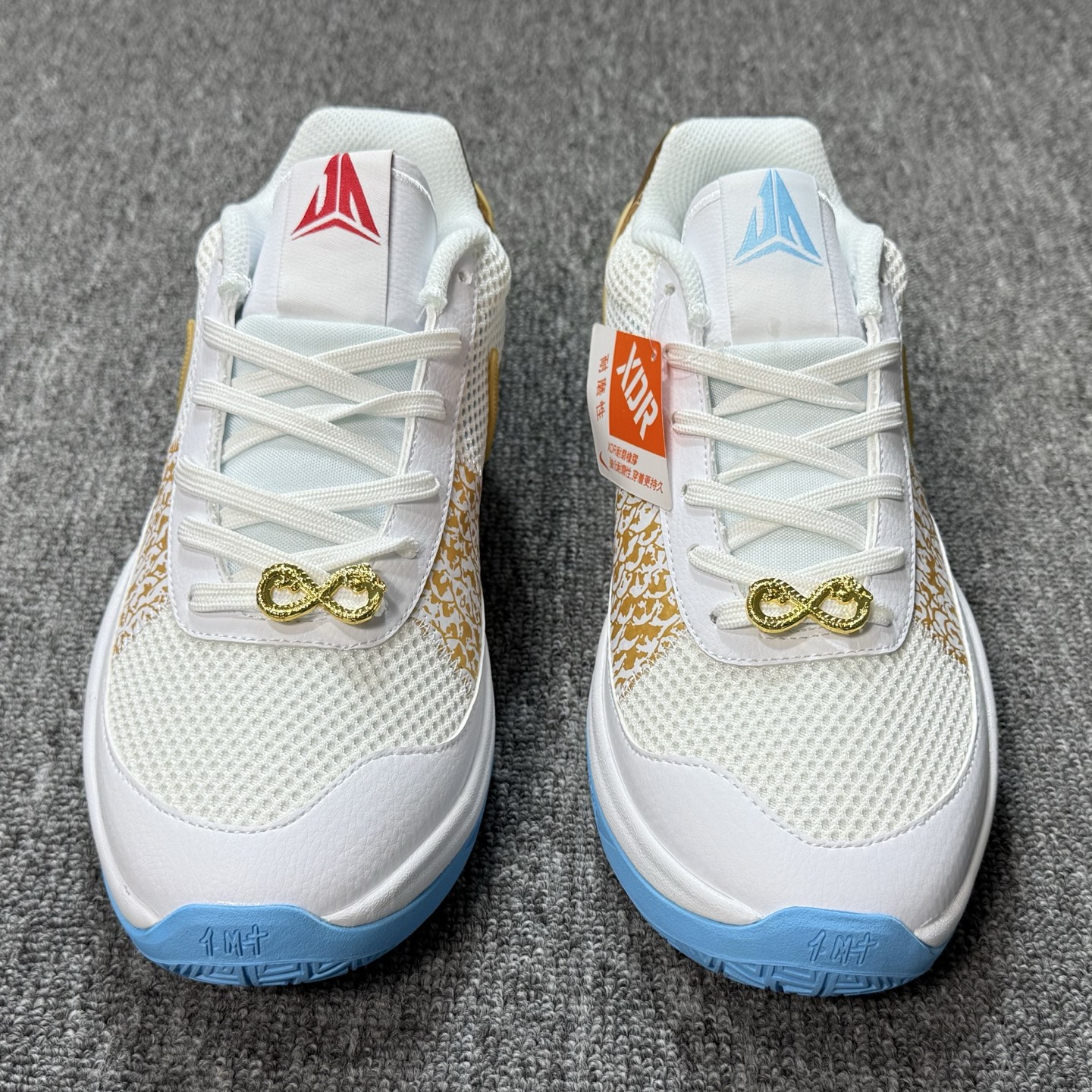 ♨️ 双十一重磅特价 市场知名版本 莫兰特 篮球鞋 白金！尺码40-47齐，♨️偏小0.5-1个尺码！货