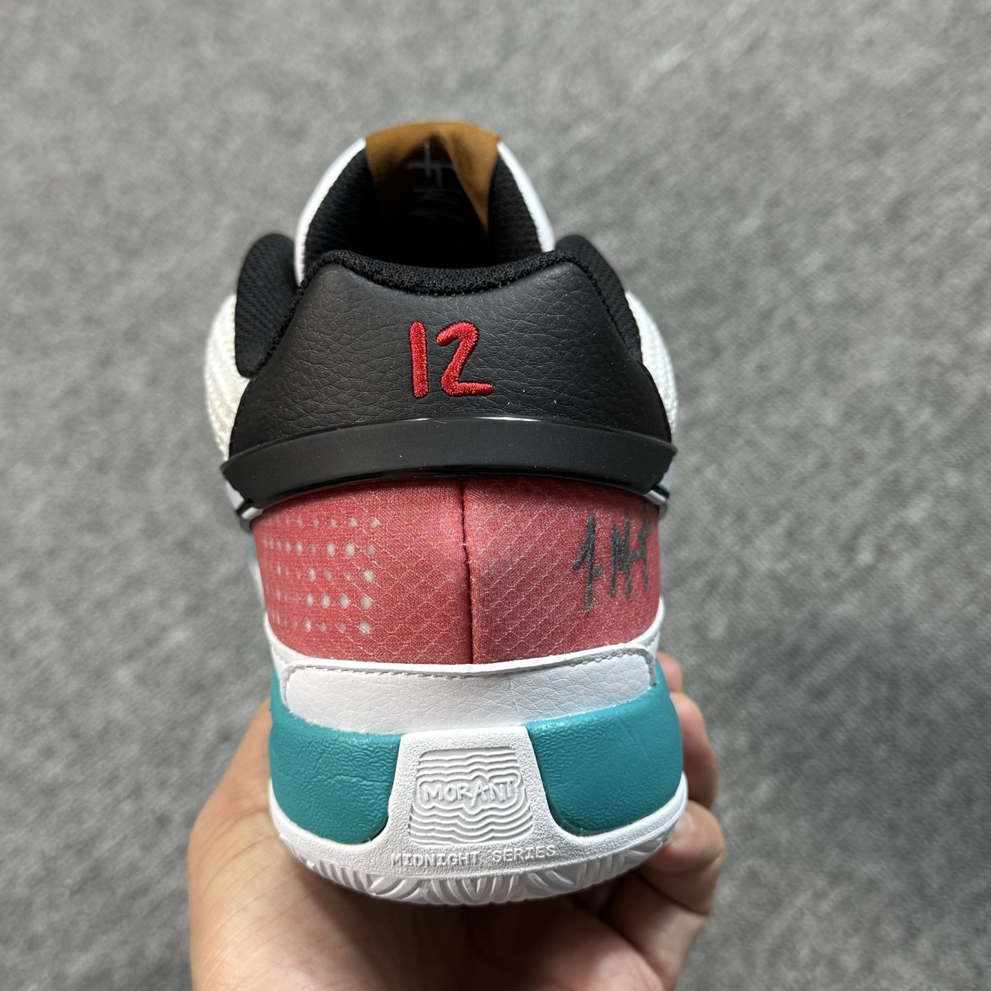 ♨️ 双十一重磅特价 市场知名版本 莫兰特 篮球鞋 白蓝红！尺码40-47齐，♨️偏小0.5-1个尺码！