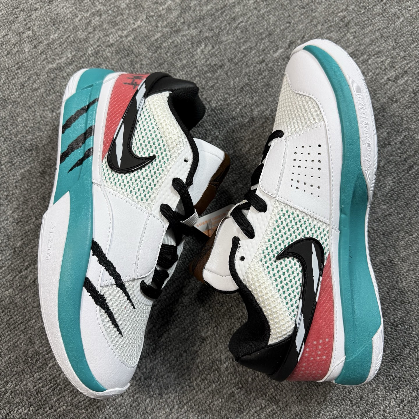 ♨️ 双十一重磅特价 市场知名版本 莫兰特 篮球鞋 白蓝红！尺码40-47齐，♨️偏小0.5-1个尺码！